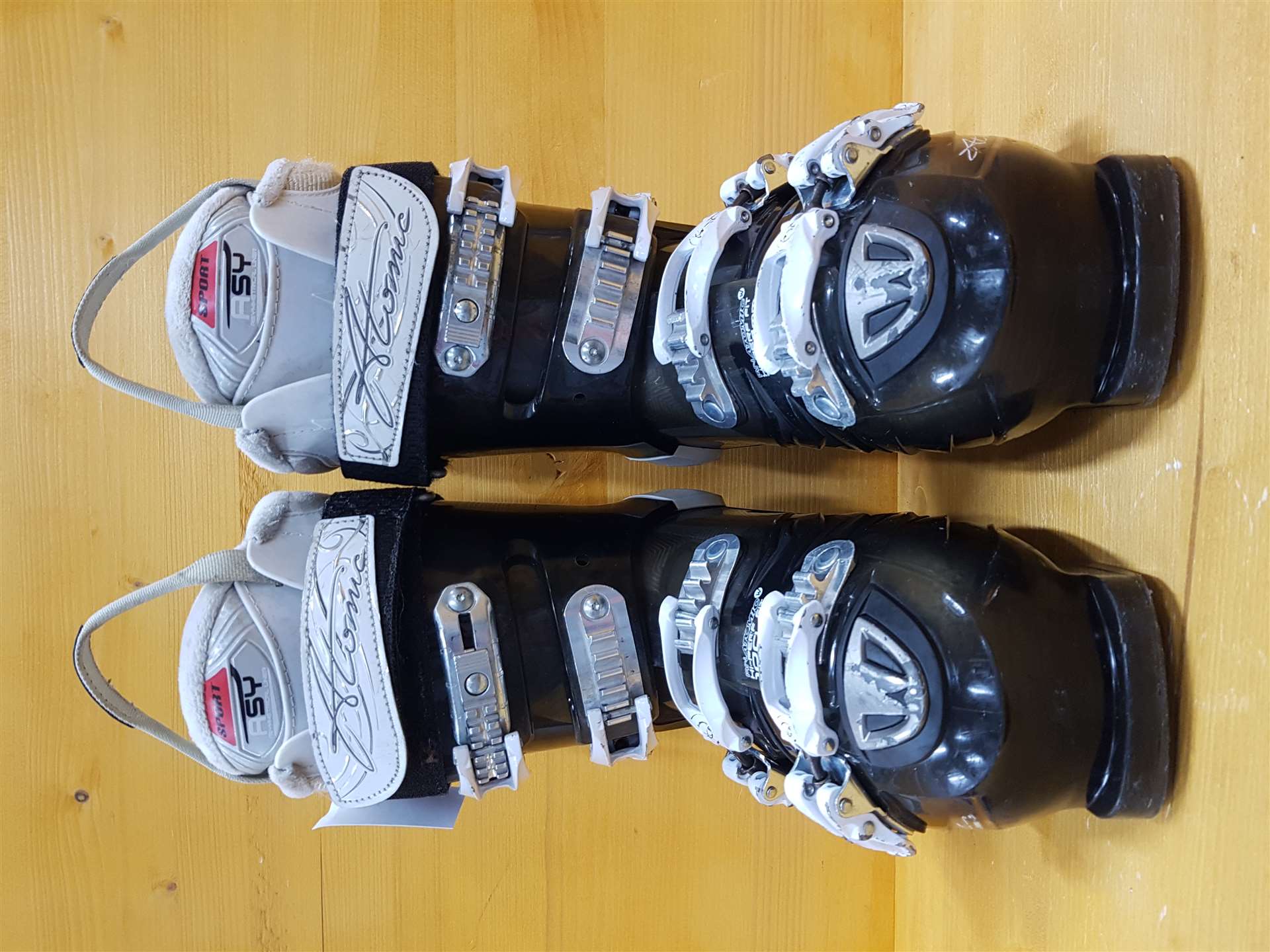 Gebrauchte Atomic Hawx 85 Skischuhe