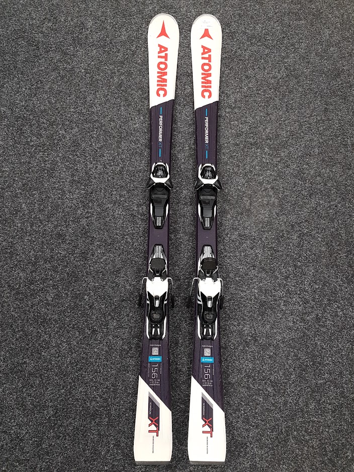 Esquís ATOMIC PERFORMER XT usados