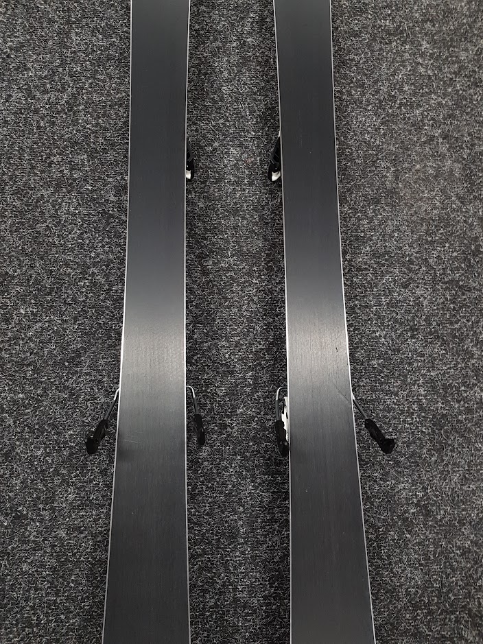 Esquís ATOMIC PERFORMER XT usados