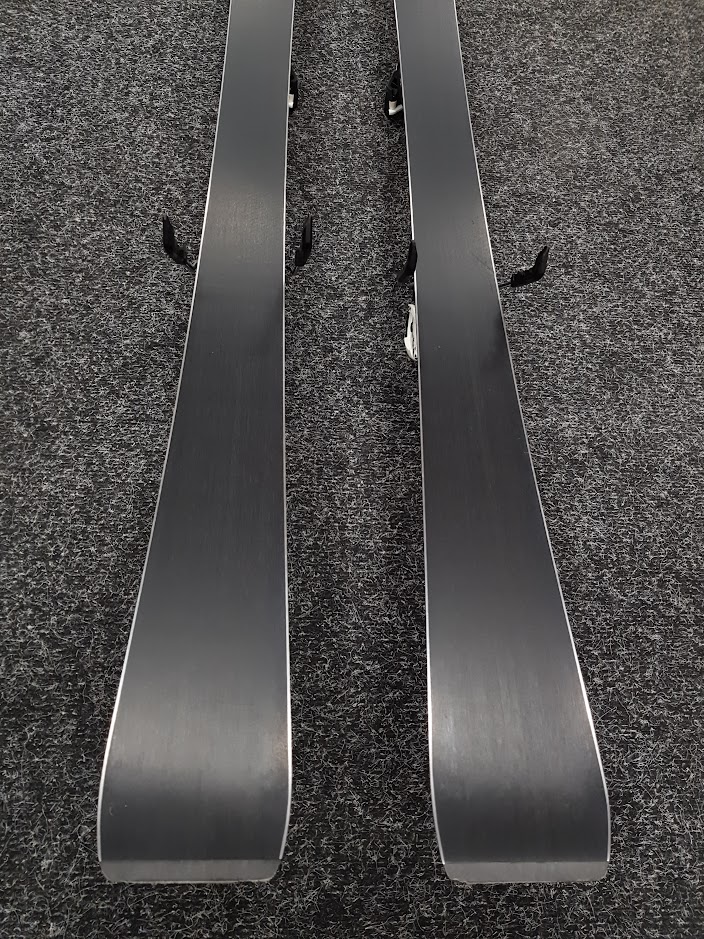 Esquís ATOMIC PERFORMER XT usados