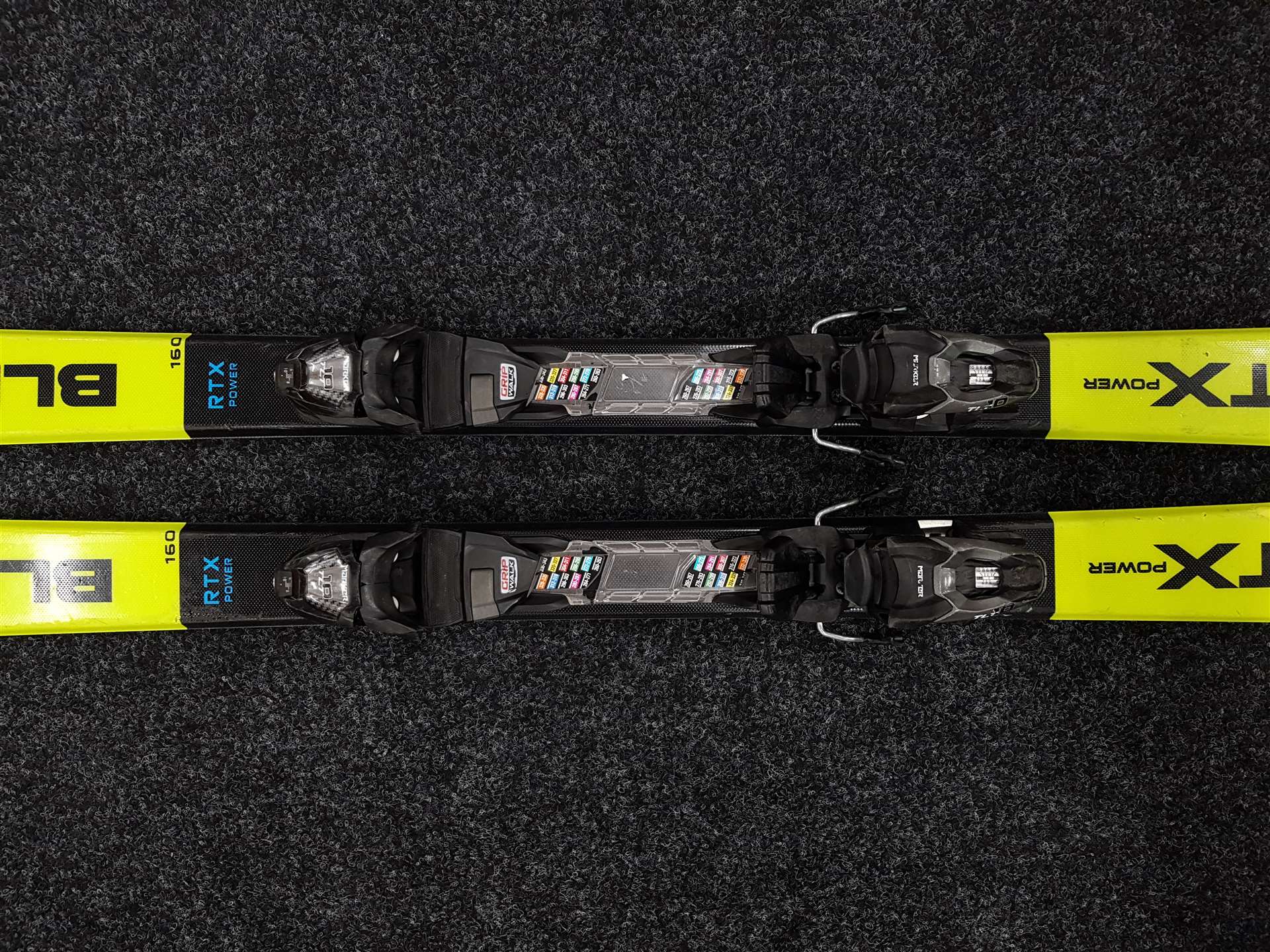 Skis BLIZZARD RTX Power d'occasion + fixations Marker 10 TLT