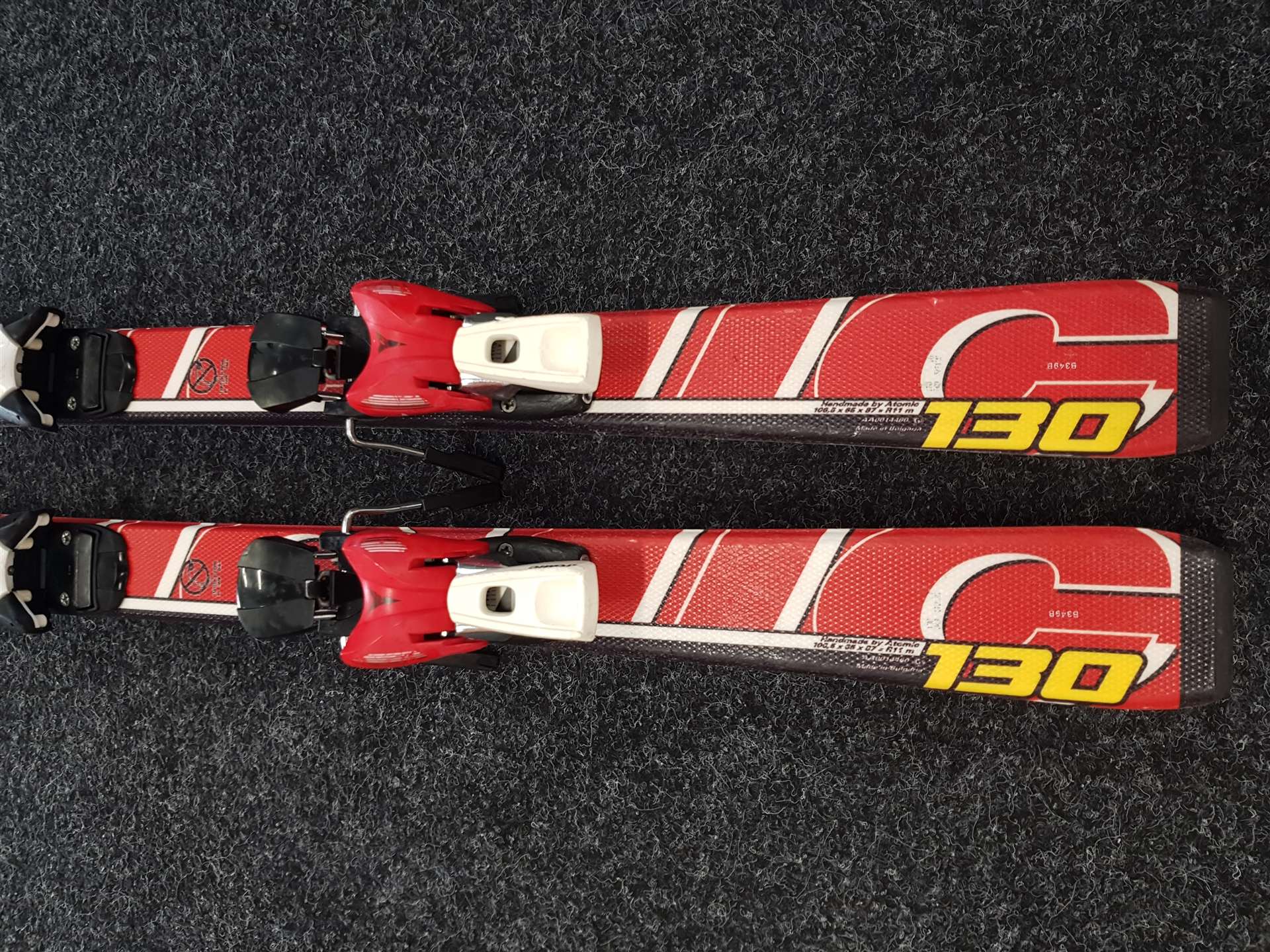 Sci da sci usati per bambini, modello ATOMIC Race + attacchi Atomic 7.5.