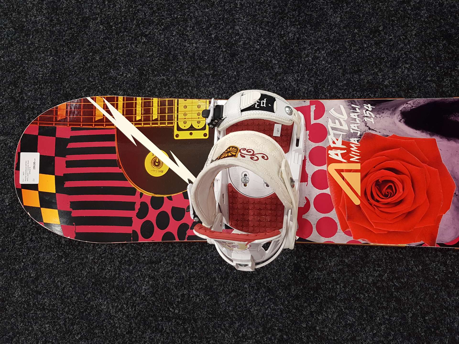 Použitý snowboard ARTEC Nima Jalali + vázání Head velikost S