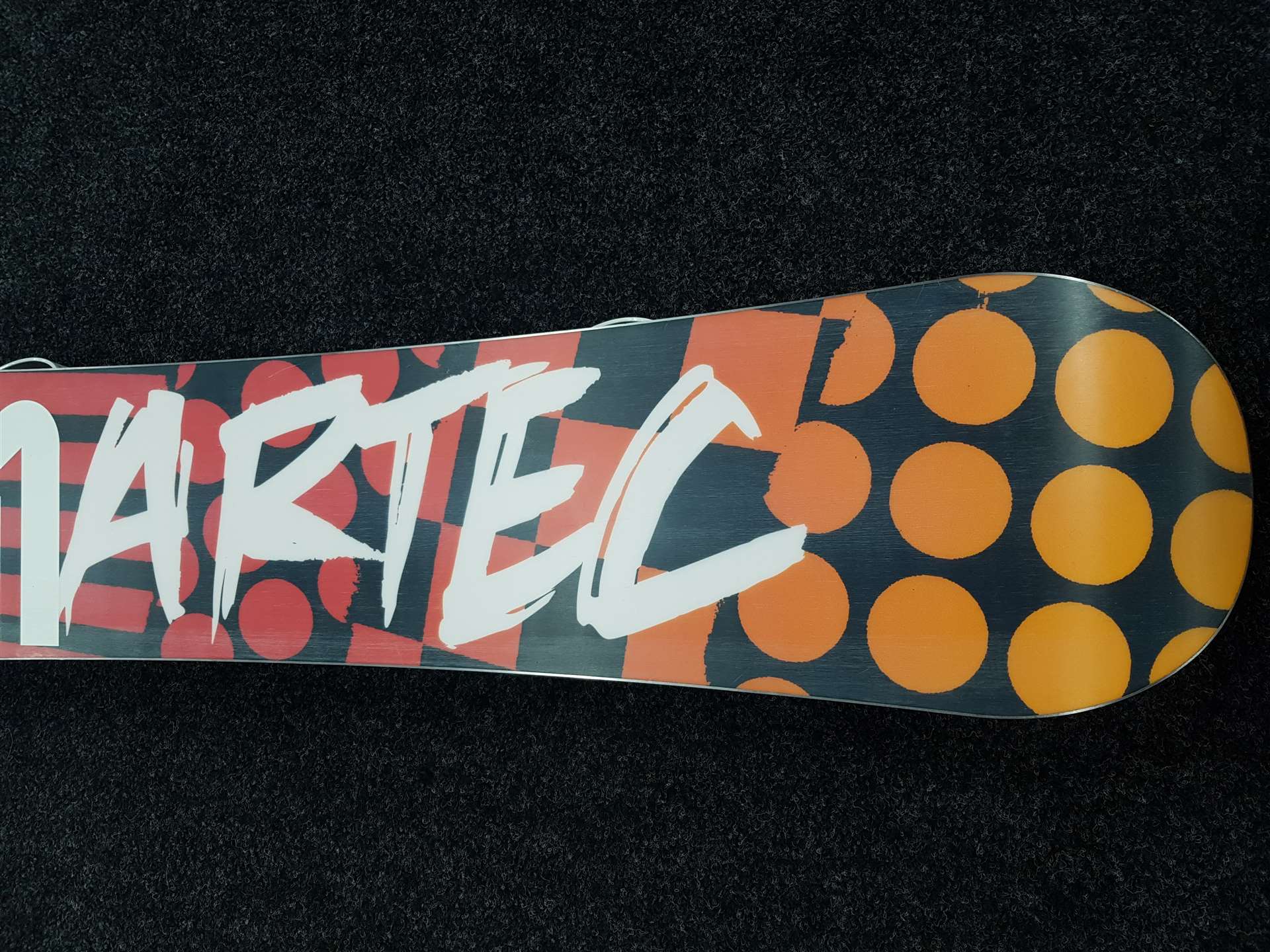 Použitý snowboard ARTEC Nima Jalali + vázání Head velikost S