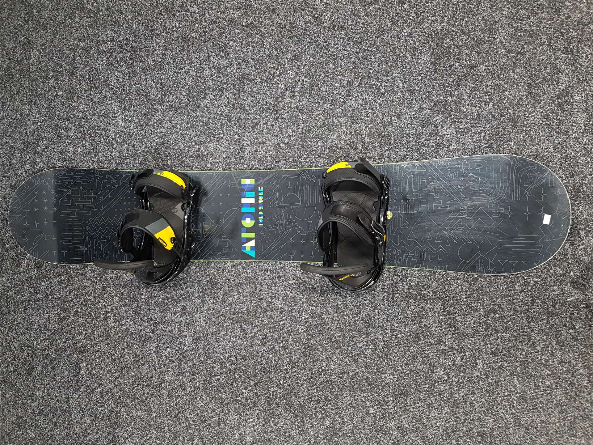 Snowboard Atomic Cold Smoke usato + attacchi Burton Custom taglia L