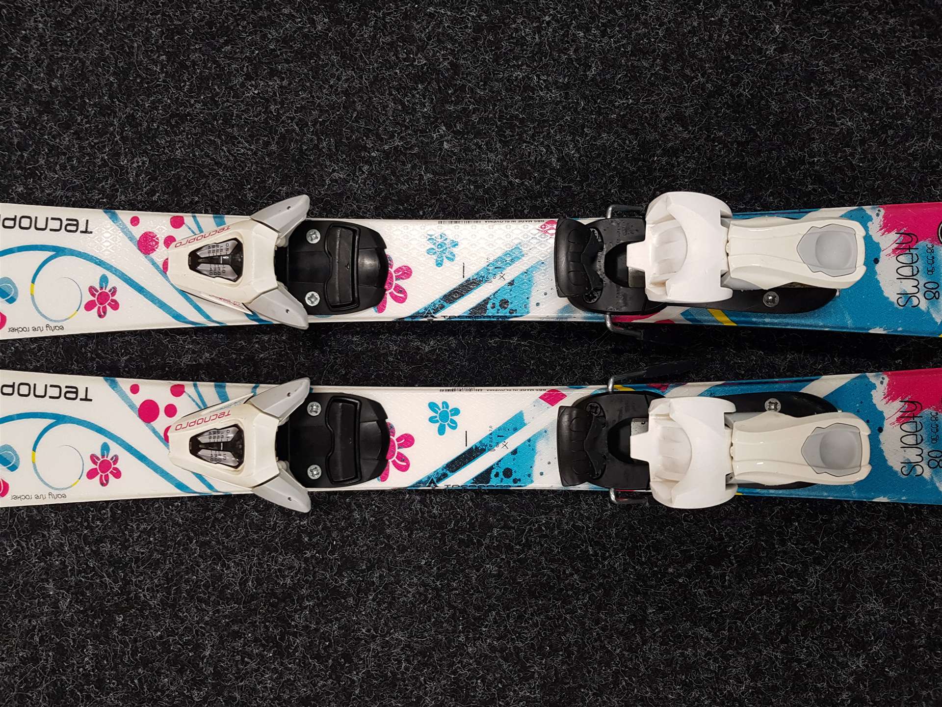 Używane narty dziecięce TECNOPRO Sweety + wiązania Tecnopro 4.5
