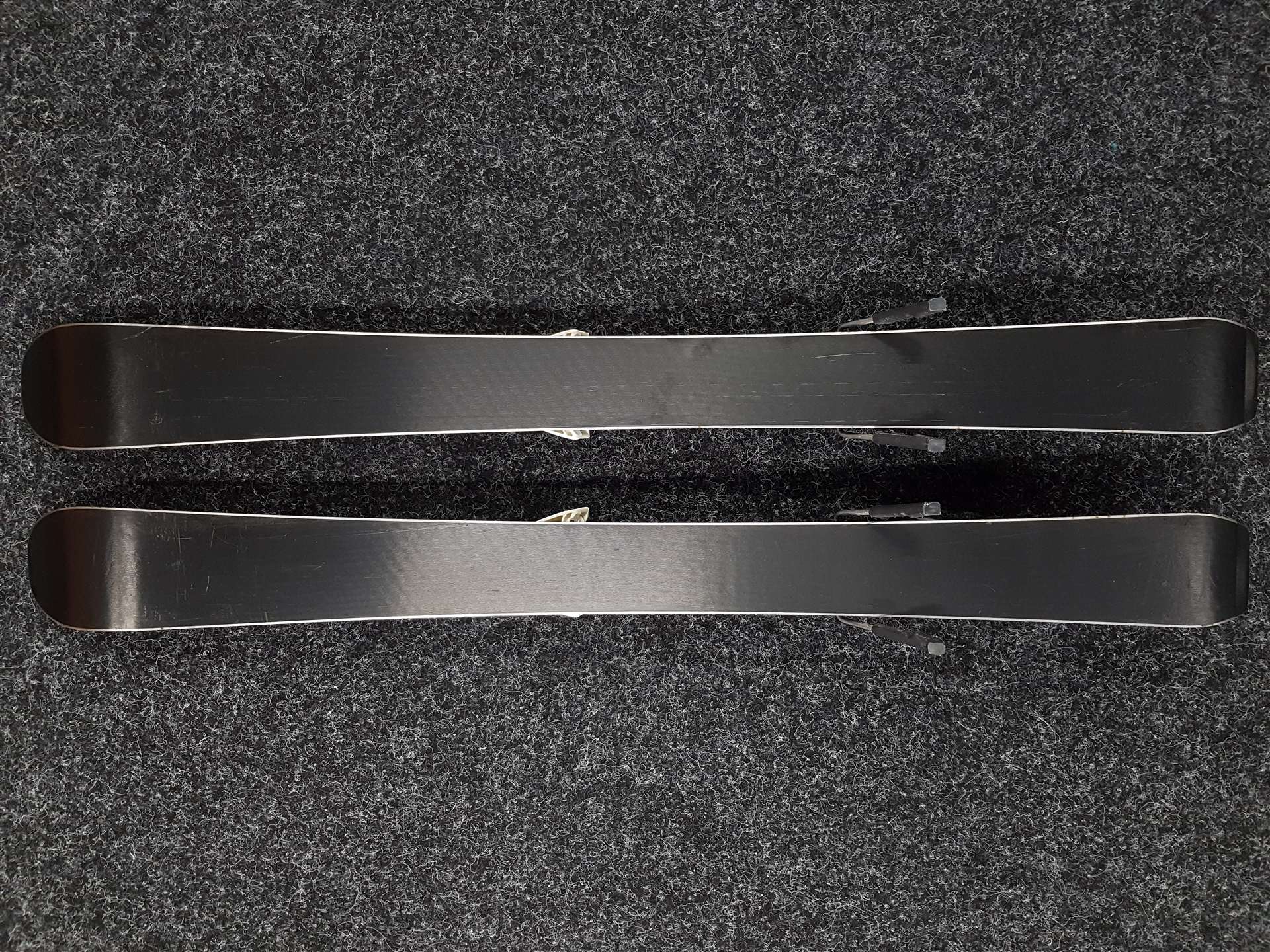 Sci usati per bambini ATOMIC Redster J2 + attacchi Atomic C5