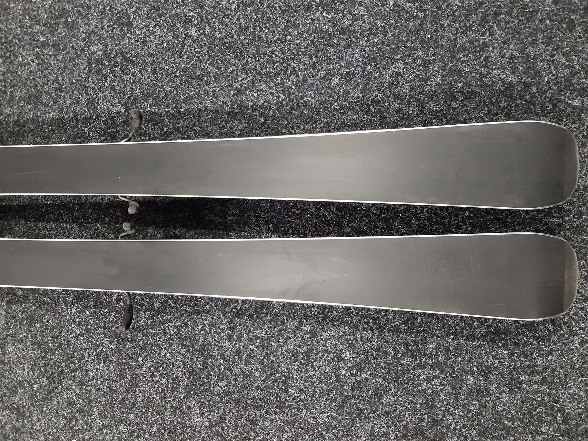 Skis d'occasion ELAN Exar Vidia 160 + fixations Elan EL 10