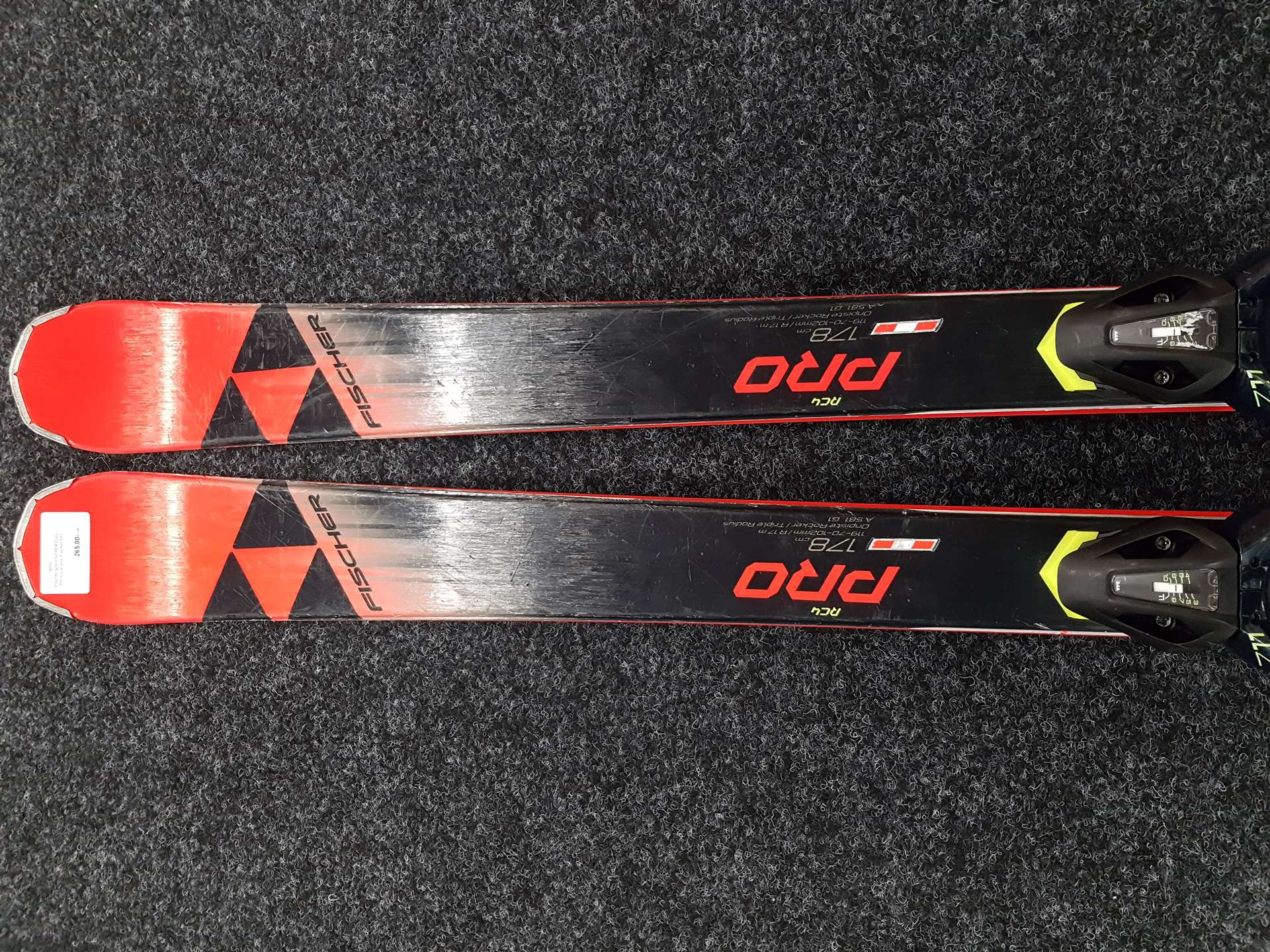 Używane narty FISCHER Curv Pro + wiązania Fischer Z11