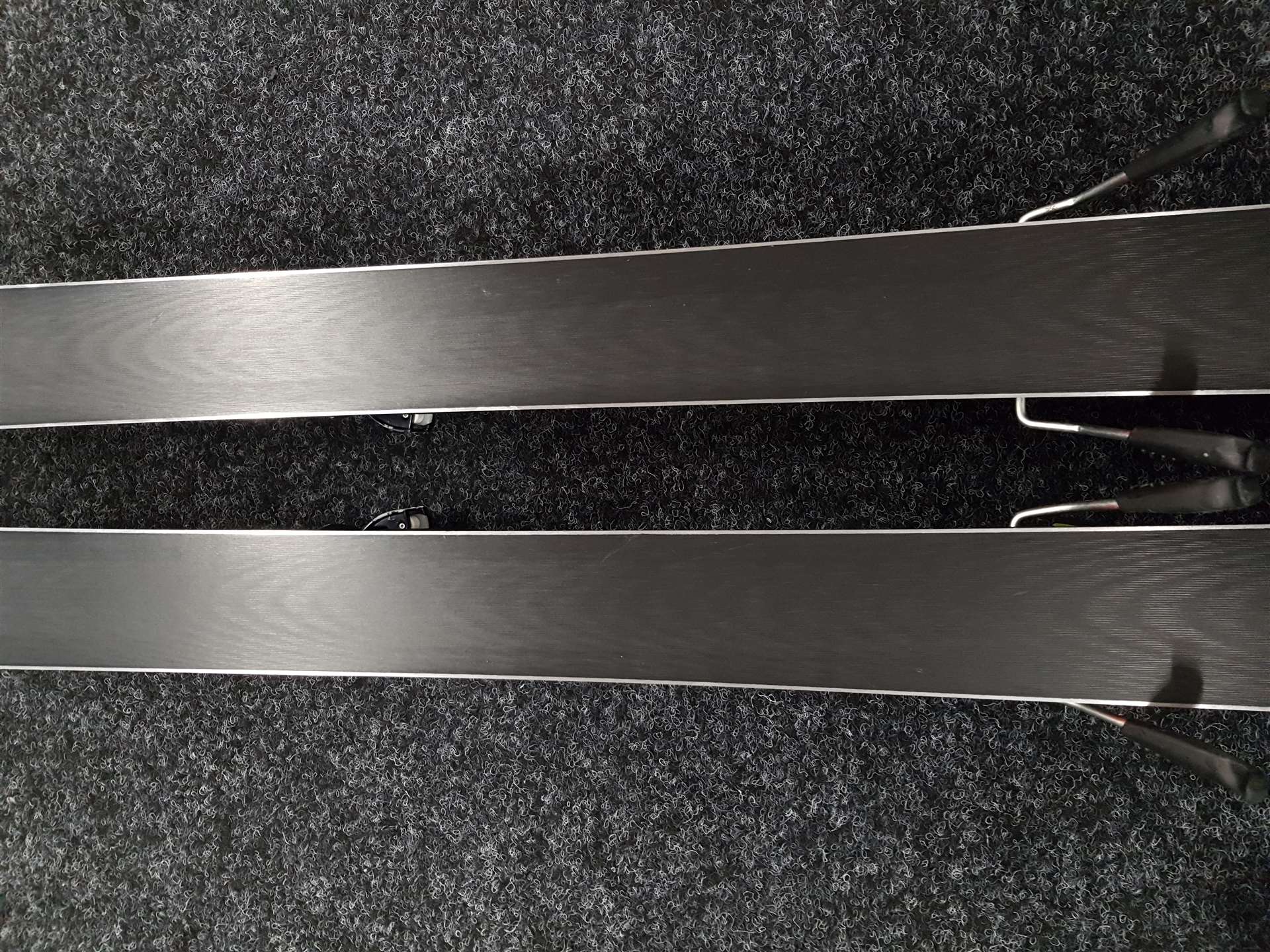 Używane narty FISCHER Curv Pro + wiązania Fischer Z11