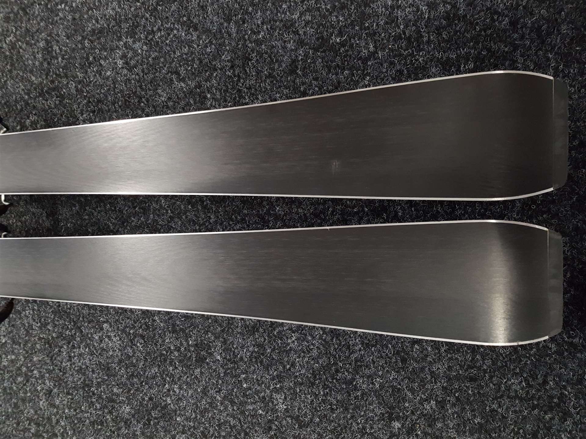 Używane narty FISCHER Curv Pro + wiązania Fischer Z11