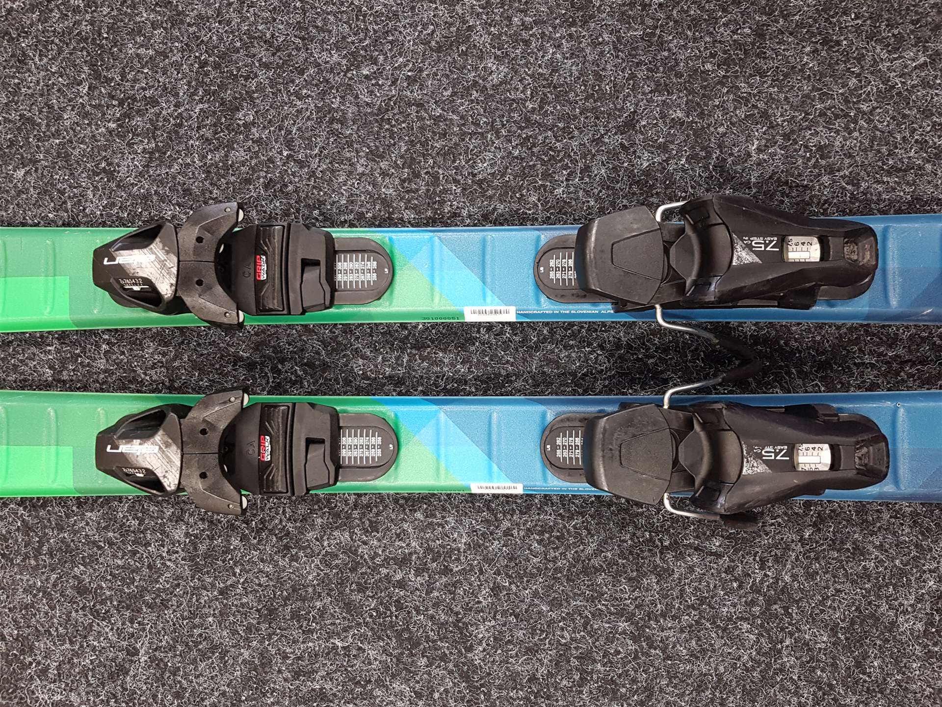 Gebrauchte ELAN Maxx Ski + Elan Easy Step-In 7.5 Bindungen