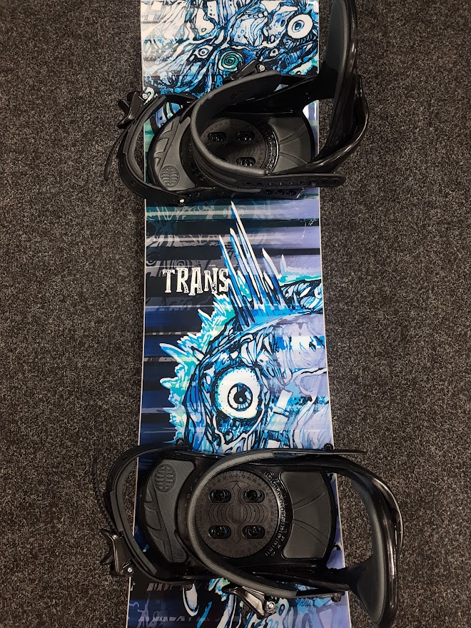 Gebrauchtes Trans Pirate Snowboard + Nidus Soft Pro Bindung, Größe M