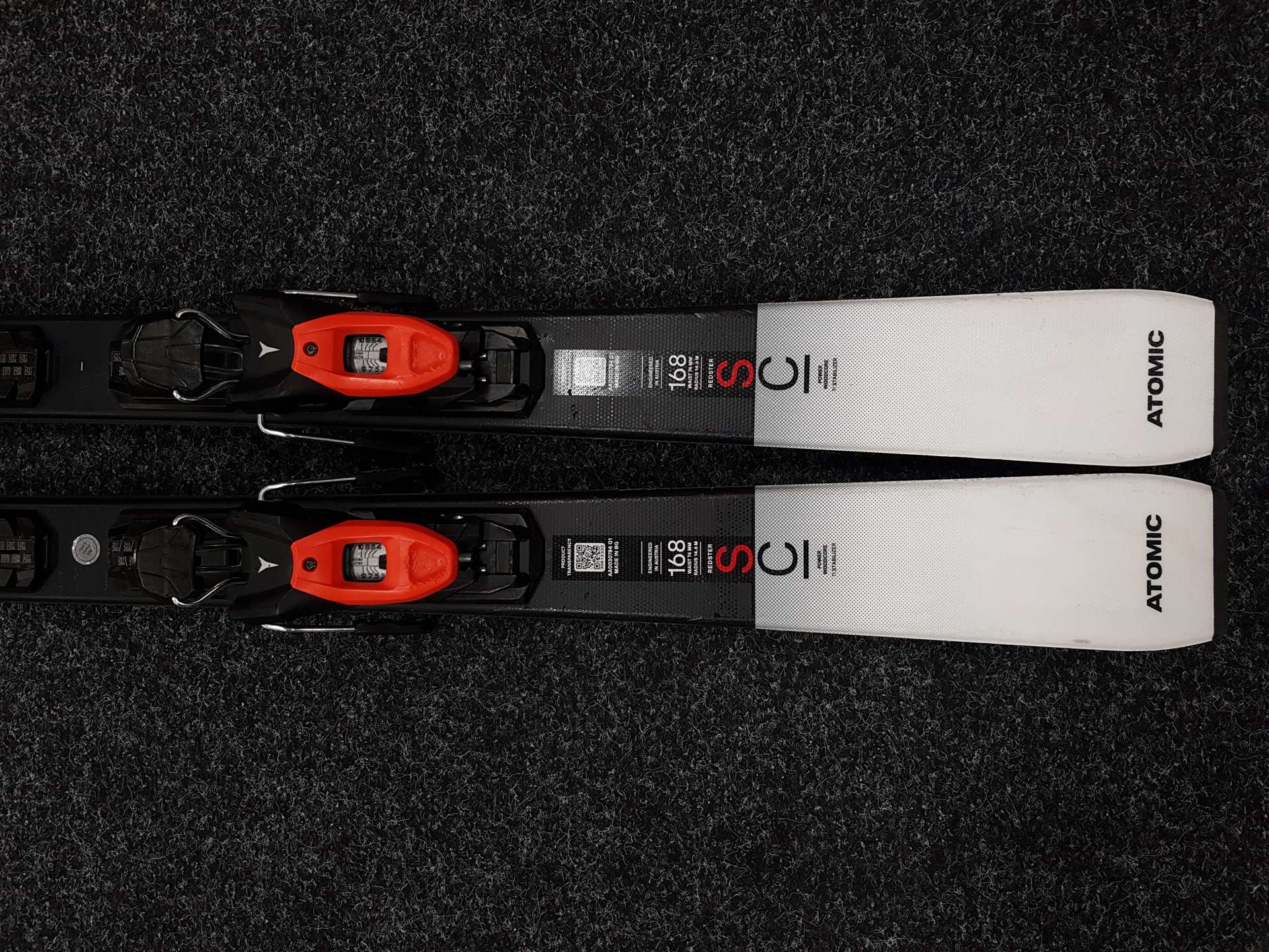 Skis ATOMIC Redster SC d'occasion + fixations Atomic M 10
