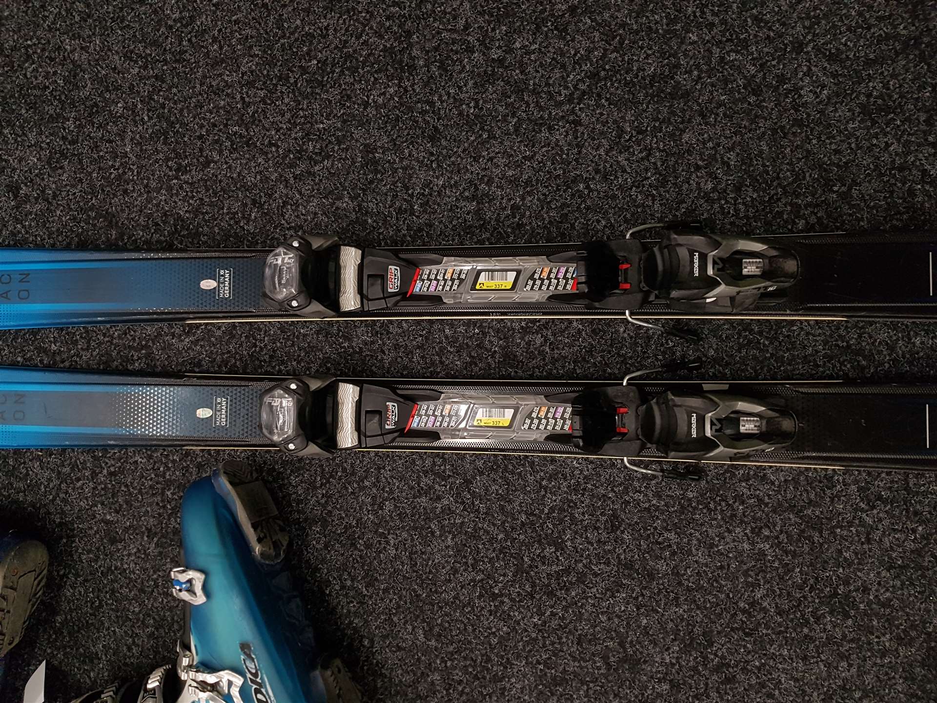 Bazárové lyže VOLKL Deacon XTD + lyžařské boty NORDICA NXT 90R