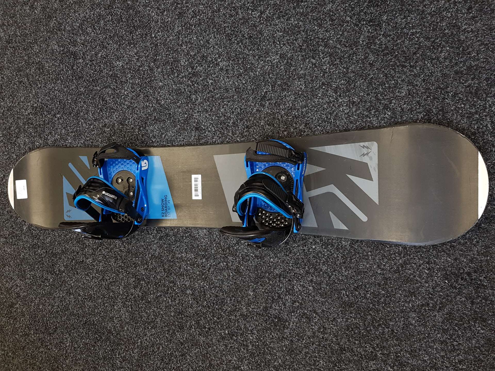 Použitý snowboard K2 Snow Boarding + vázání Burton velikost S