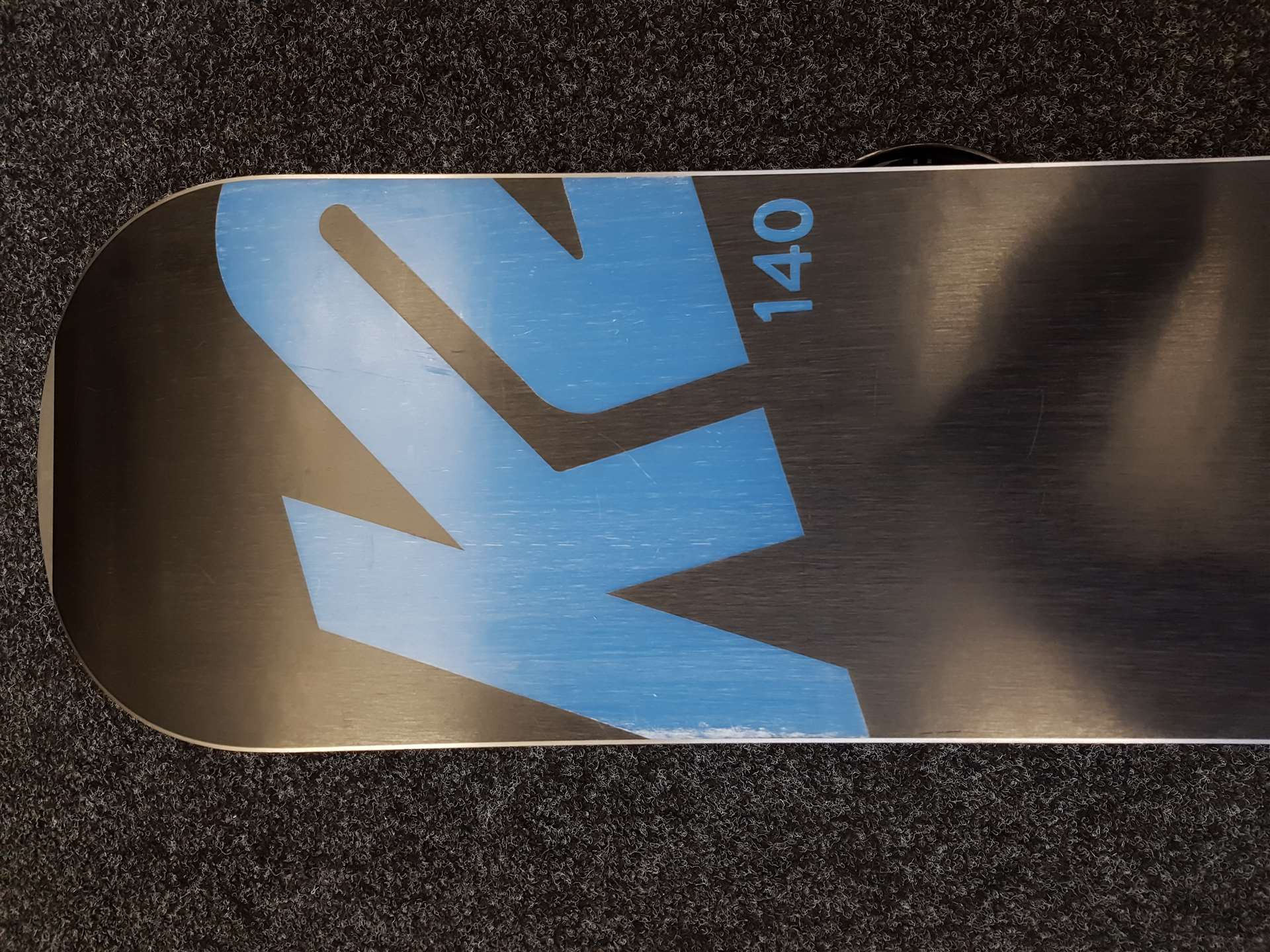 Použitý snowboard K2 Snow Boarding + vázání Burton velikost S