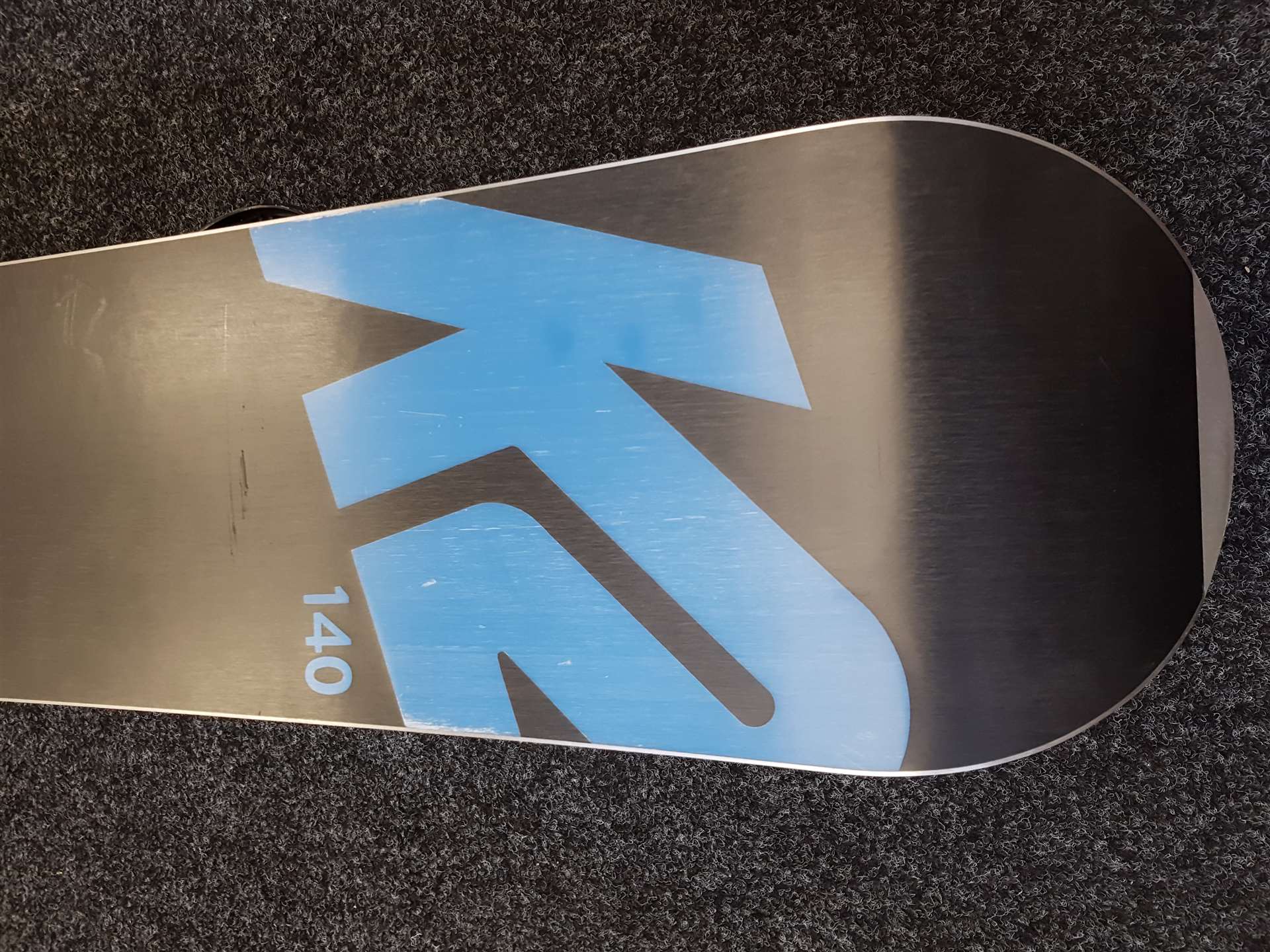 Použitý snowboard K2 Snow Boarding + vázání Burton velikost S