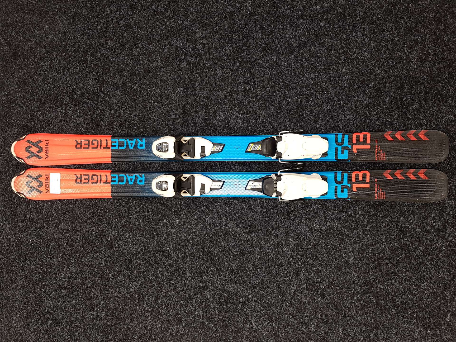 Schiuri VOLKL Racetiger GS13 folosite + legături Marker 4.5