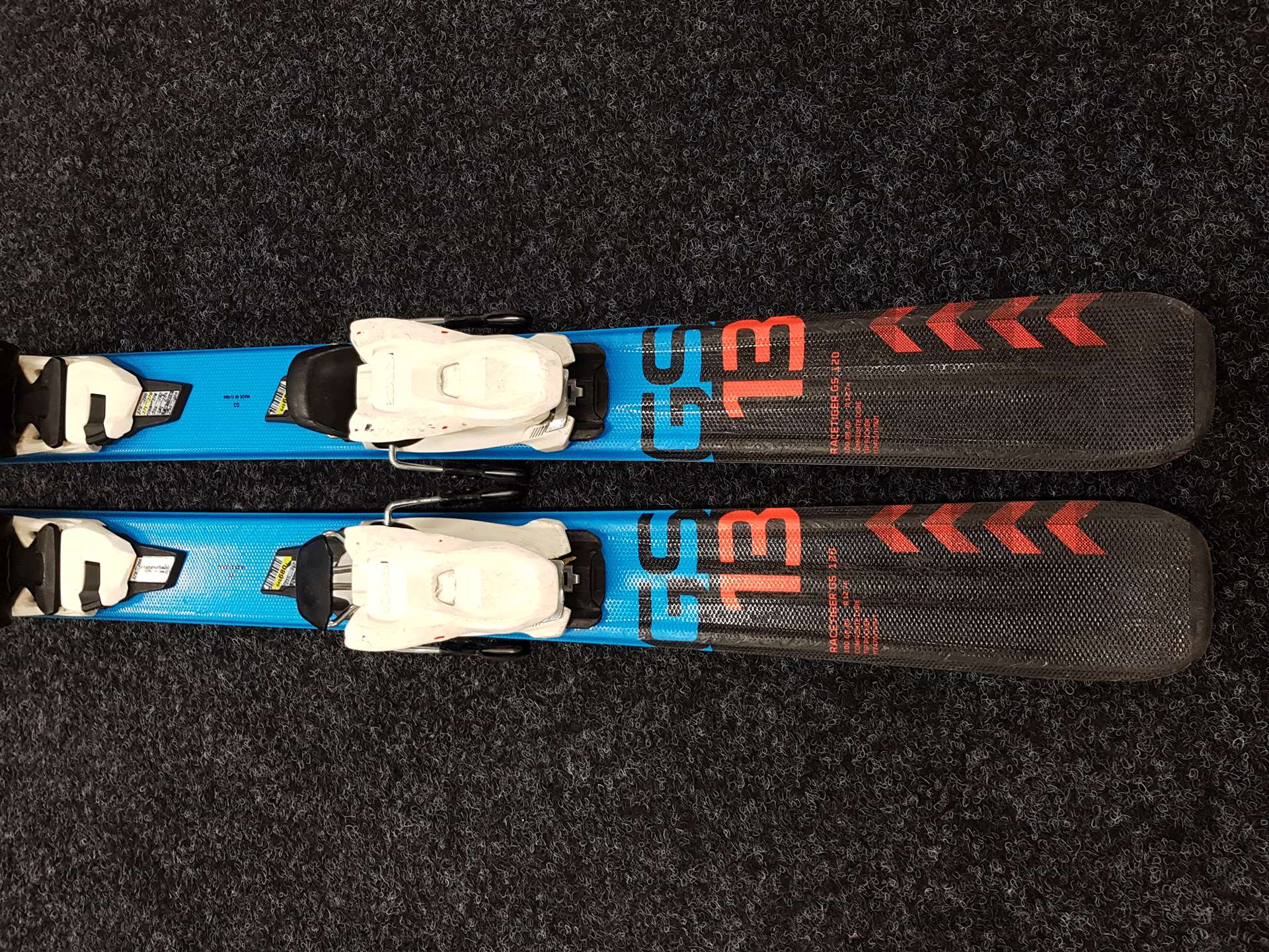 Schiuri VOLKL Racetiger GS13 folosite + legături Marker 4.5