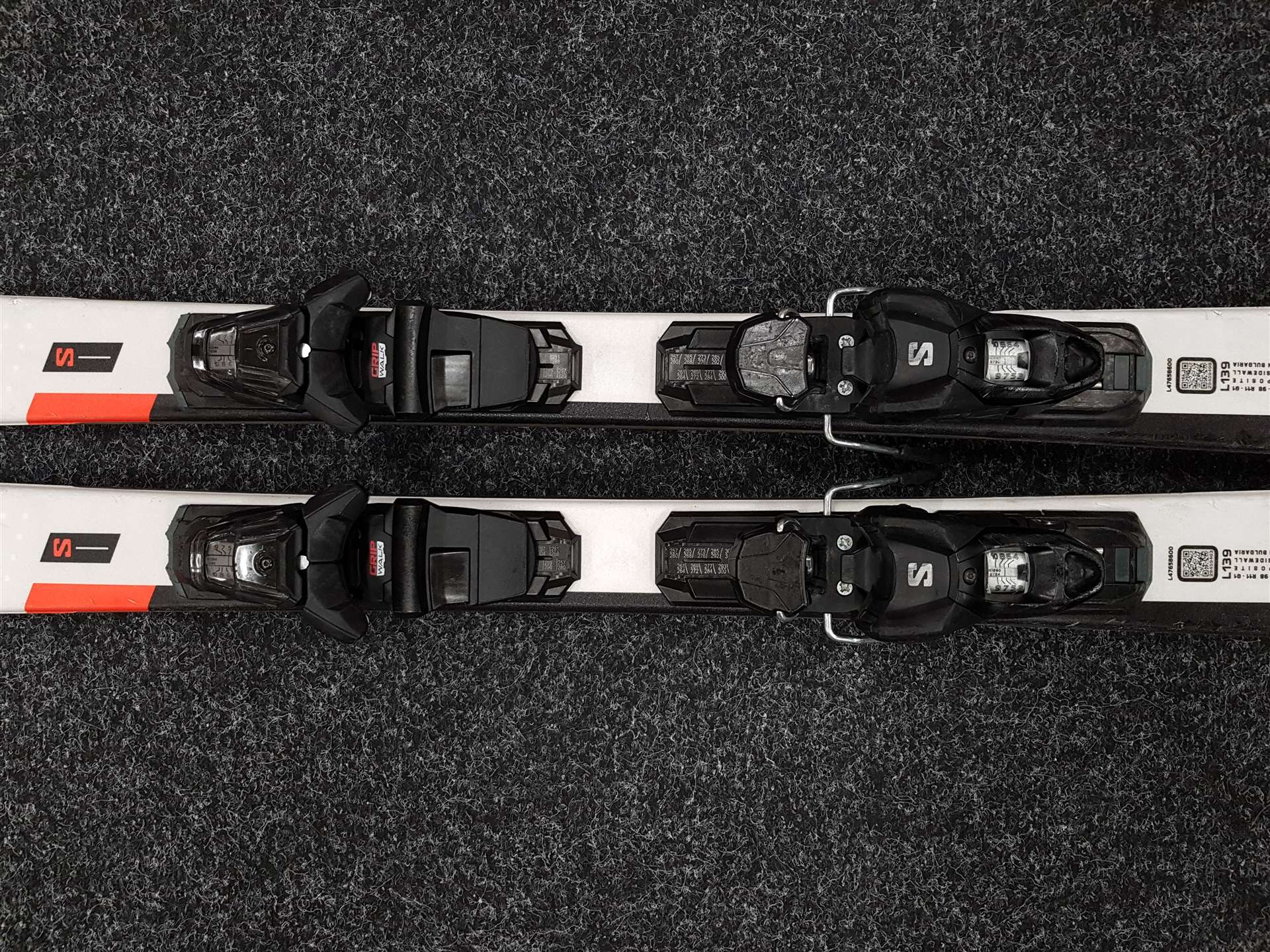 Gebrauchte SALOMON S/Max Ski + Salomon M10 Bindungen