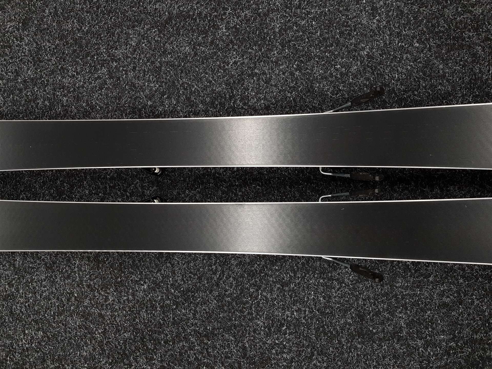 Gebrauchte SALOMON S/Max Ski + Salomon M10 Bindungen