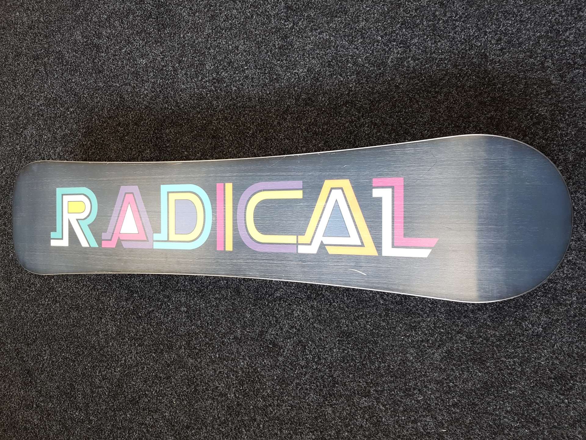 Použitý snowboard RADICAL Rainbow + vázání Salomon velikost S/XS