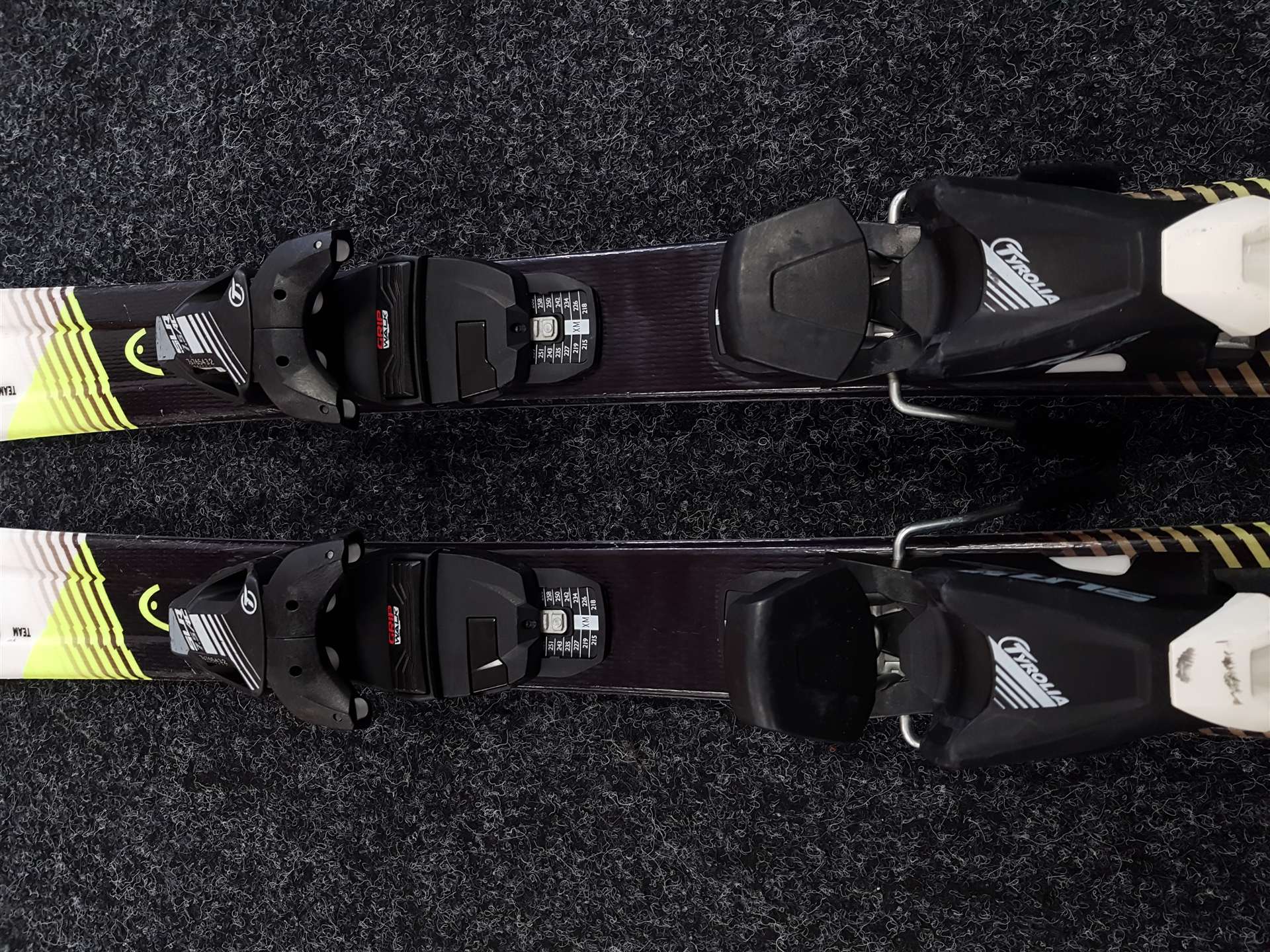 Sci usati HEAD Team Super Shape per bambini + attacchi Tyrolia SLR 7.5