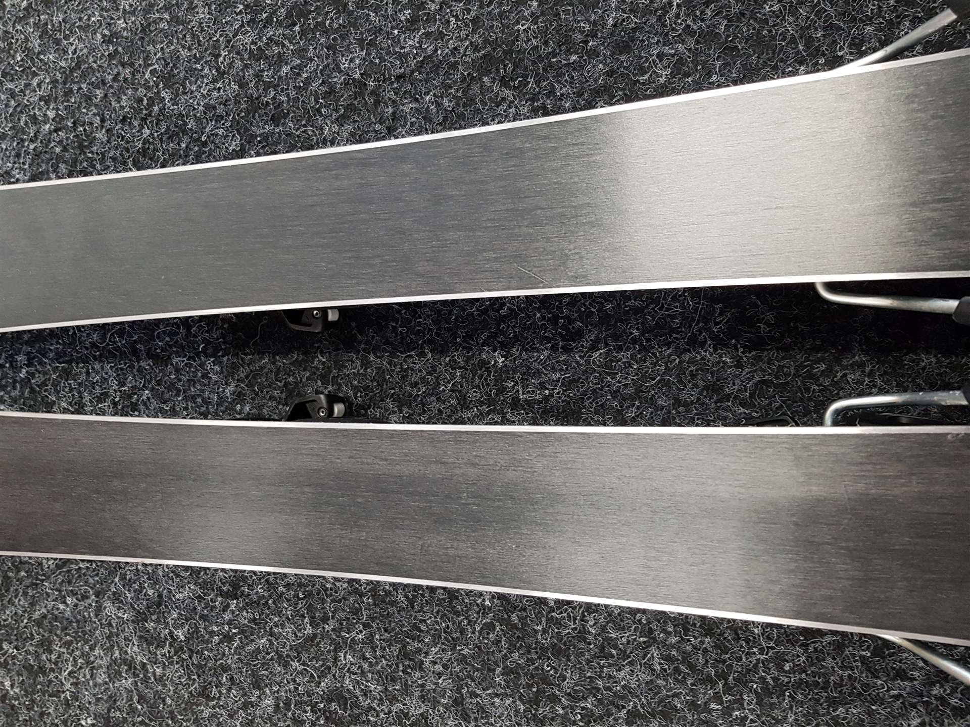 Sci usati HEAD Team Super Shape per bambini + attacchi Tyrolia SLR 7.5