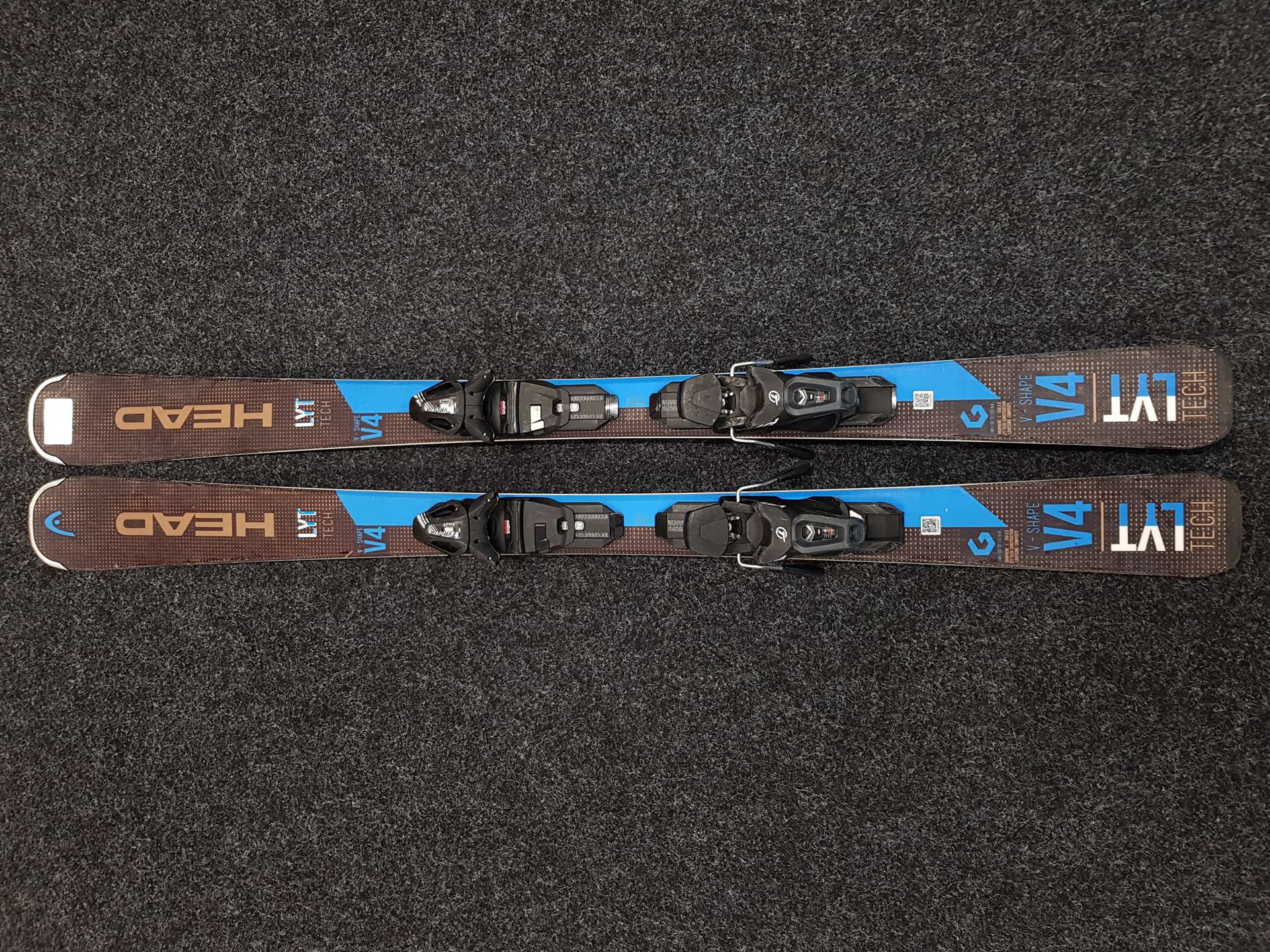 Sci HEAD V4 usati + attacchi Tyrolia PR 10