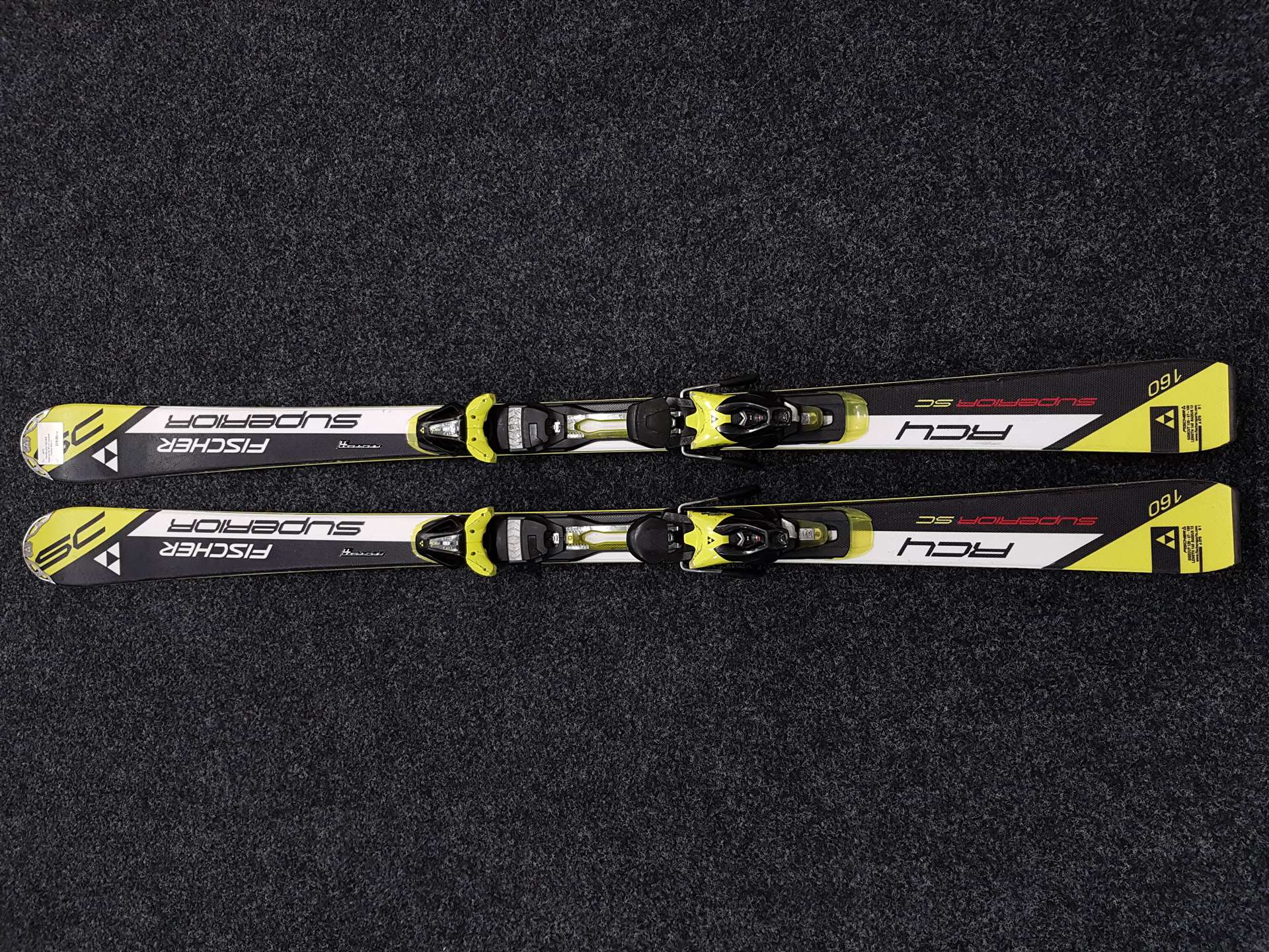 Použité lyže FISCHER Superior SC RC 4 + vázání Fischer RC4 11