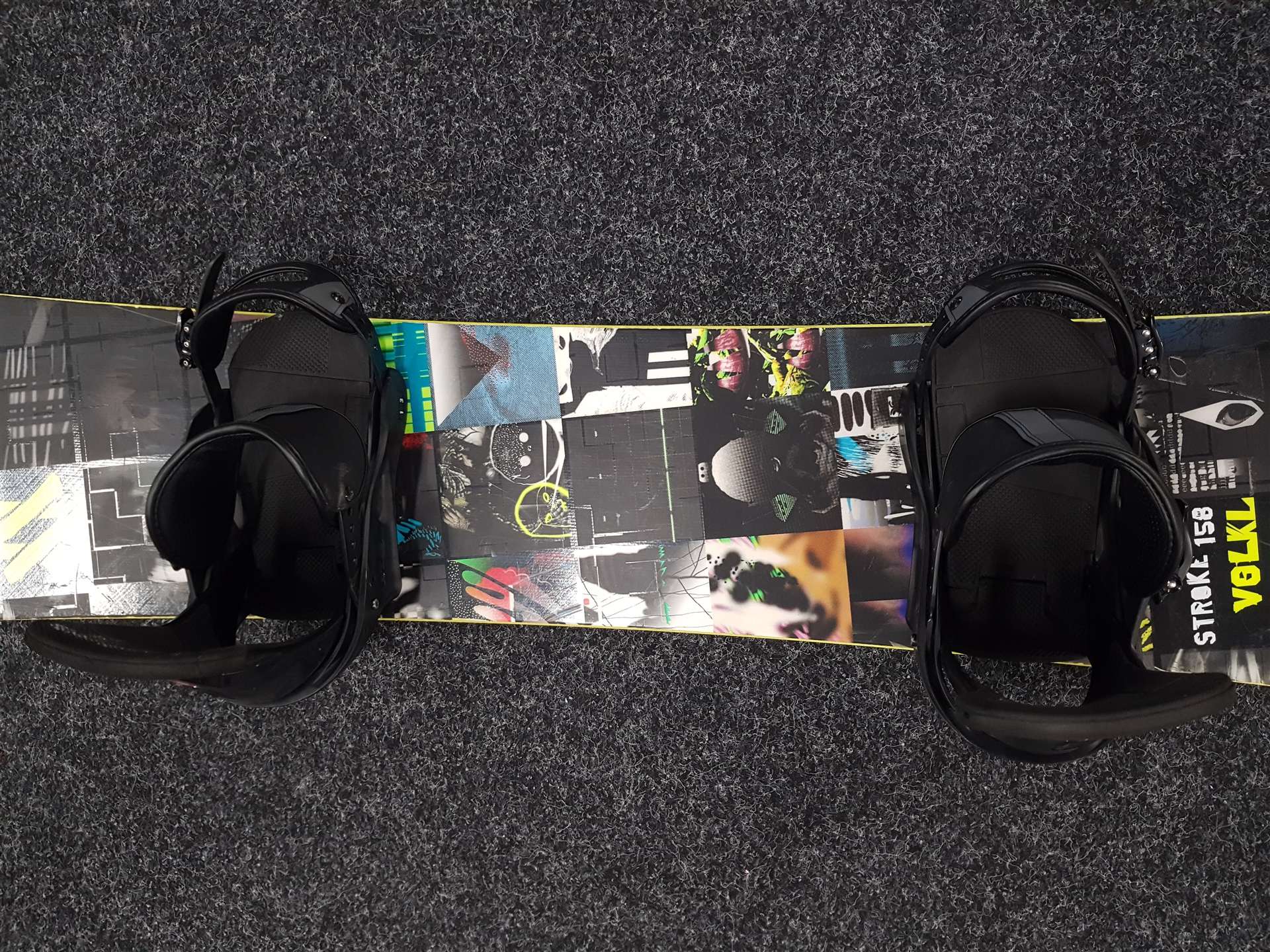 Gebrauchtes VOLKL Stroke Snowboard + Burton Bindungen Größe L