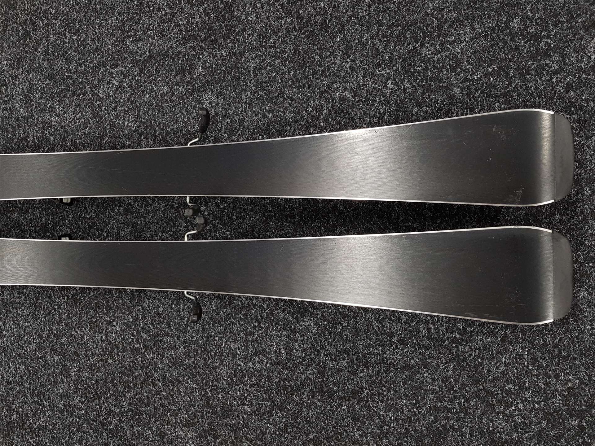 Sci usati HEAD Shape 3.0 + attacchi Tyrolia PR 10