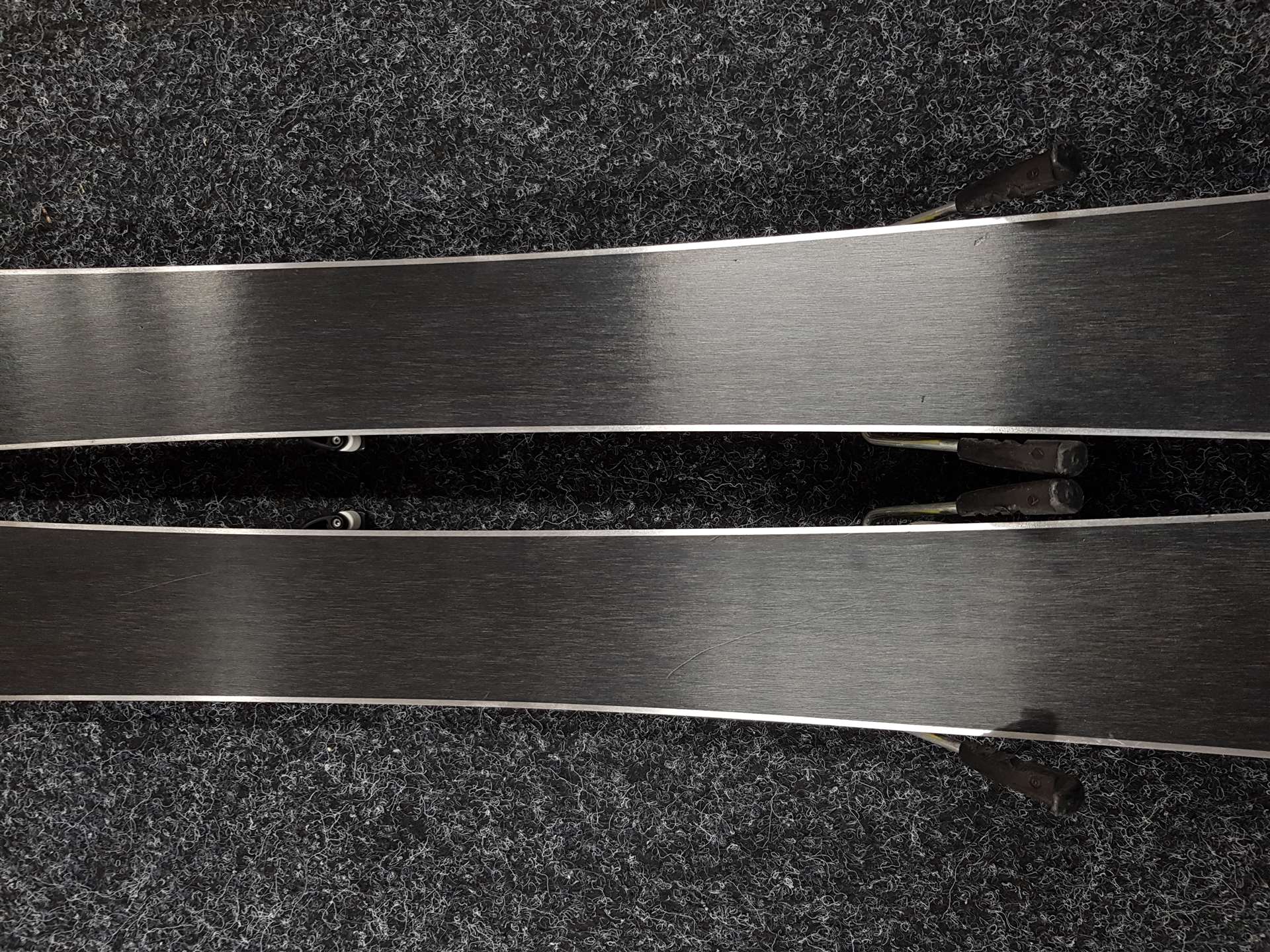 Použité detské lyže HEAD Team + viazanie Head LRX 4,5