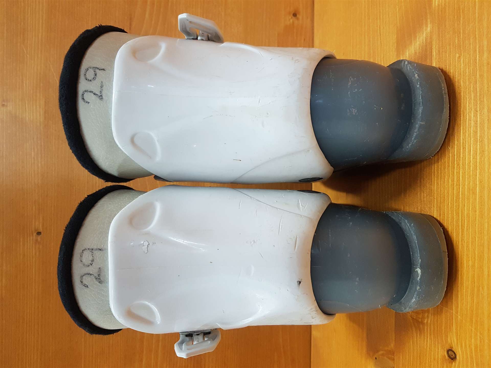 Použité lyžiarky SALOMON T2