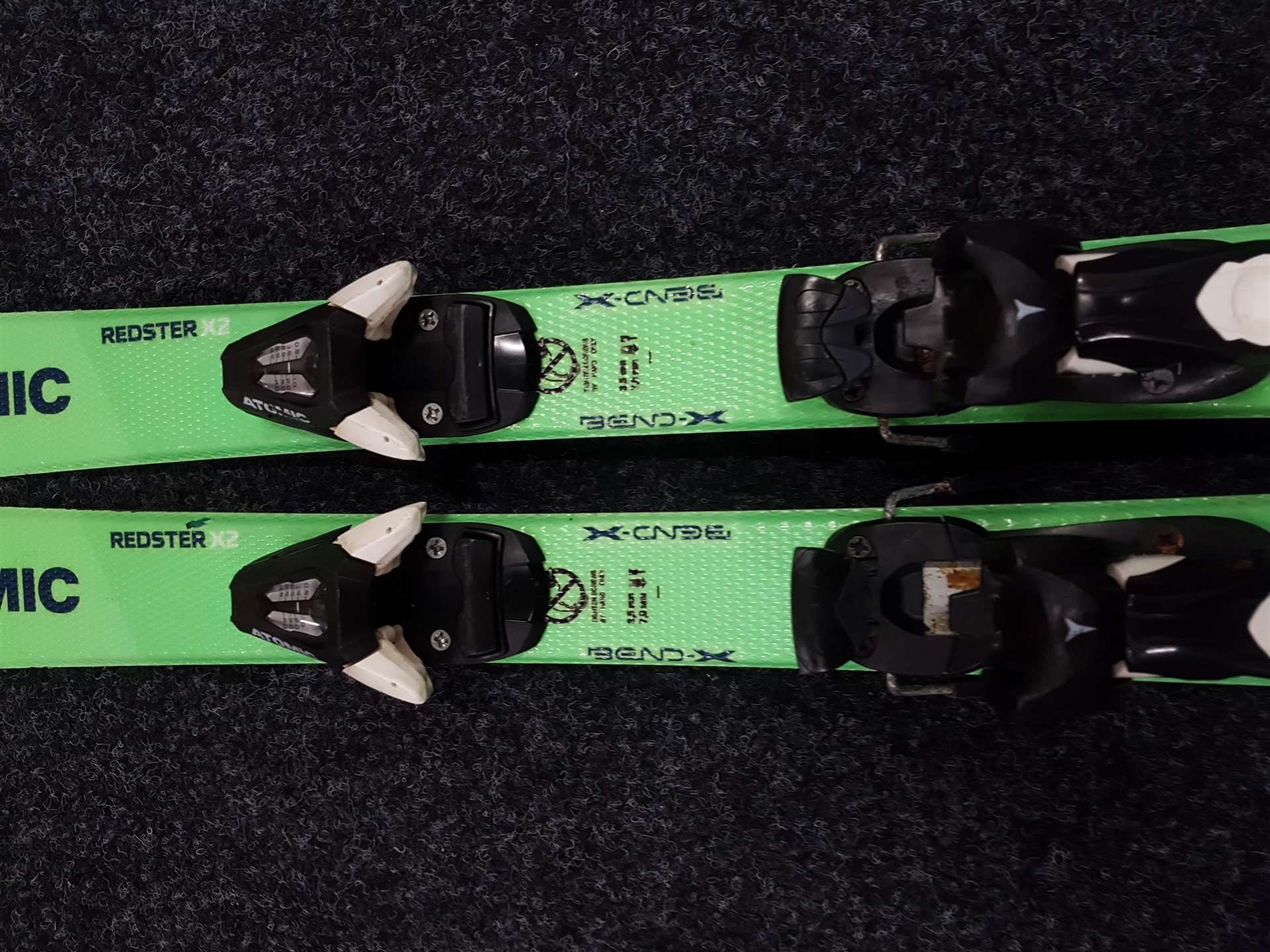 Použité lyže ATOMIC Redster X2  + viazanie Atomic C5 4,5