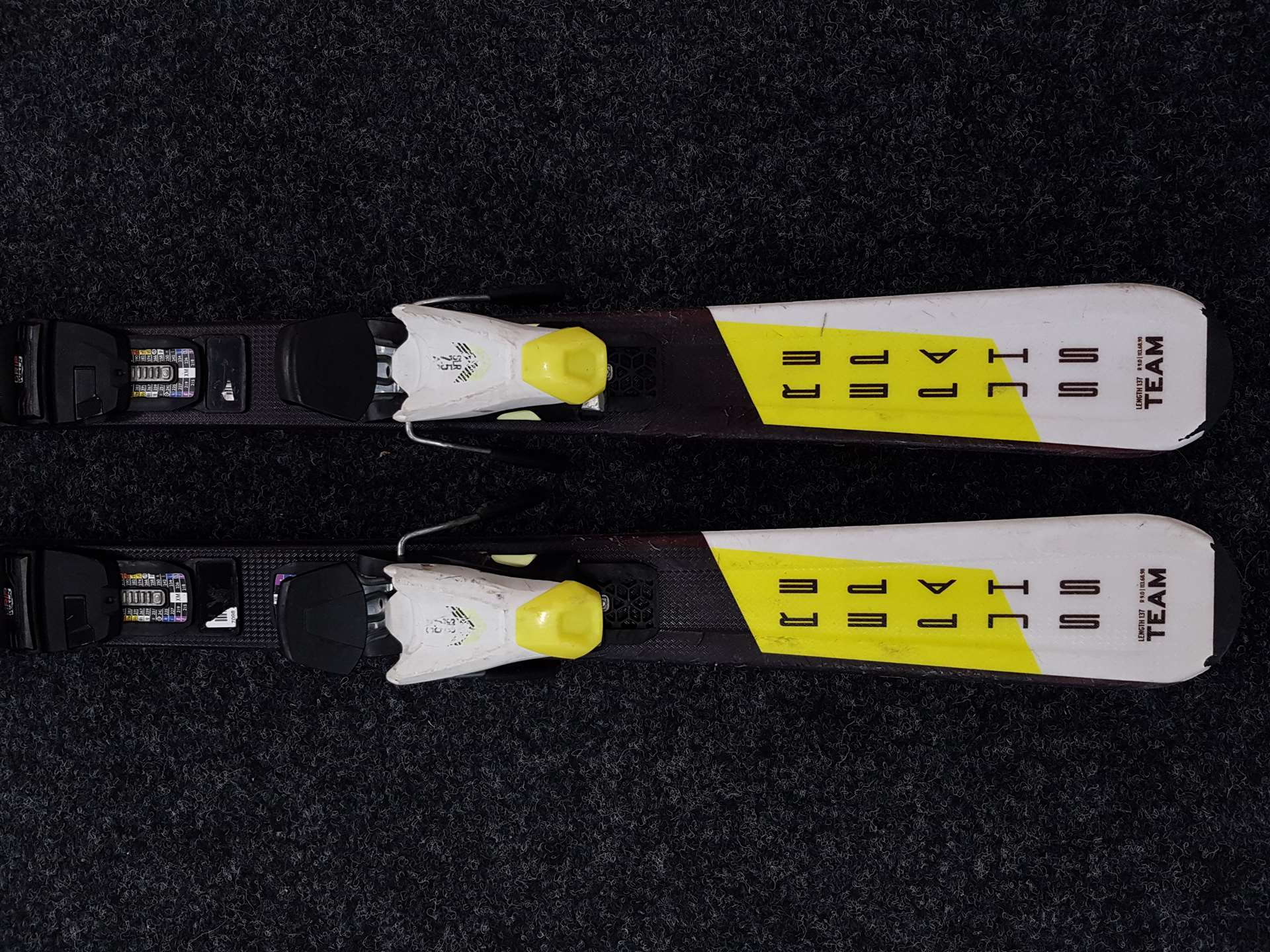 Použité lyže HEAD Super Shape + vázání Head SLR 7.5