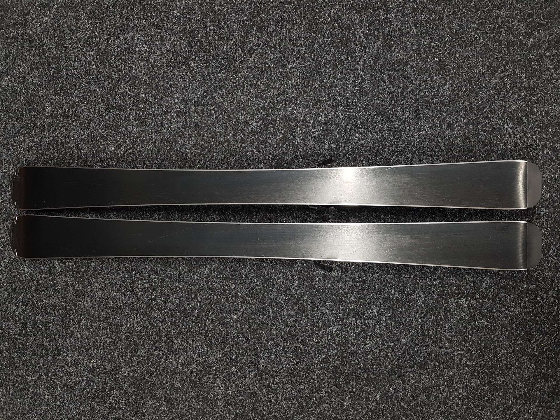 Używane narty dziecięce VOLKL Racetiger Junior SL 110 + wiązania Marker 4.5