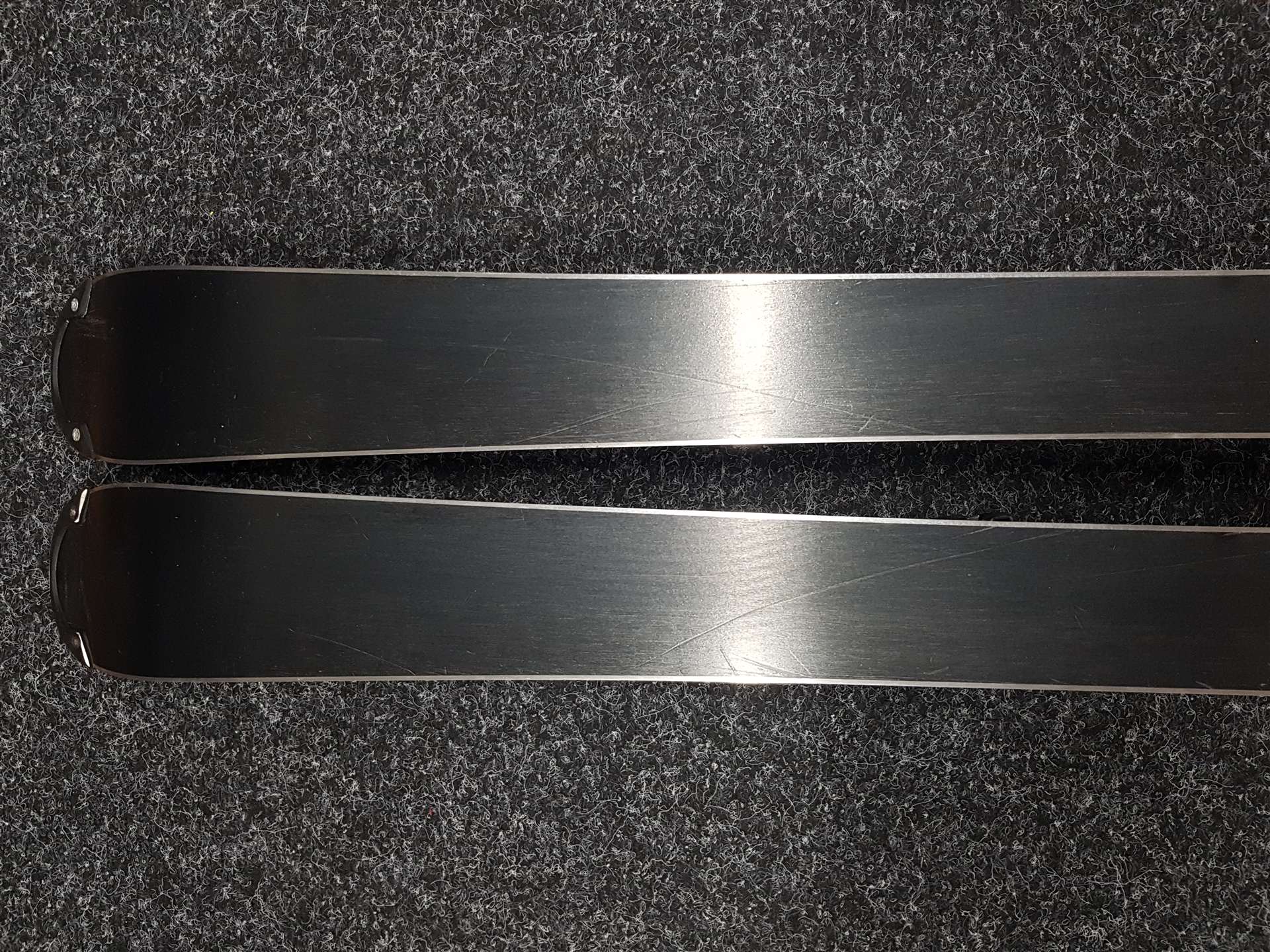 Używane narty dziecięce VOLKL Racetiger Junior SL 110 + wiązania Marker 4.5