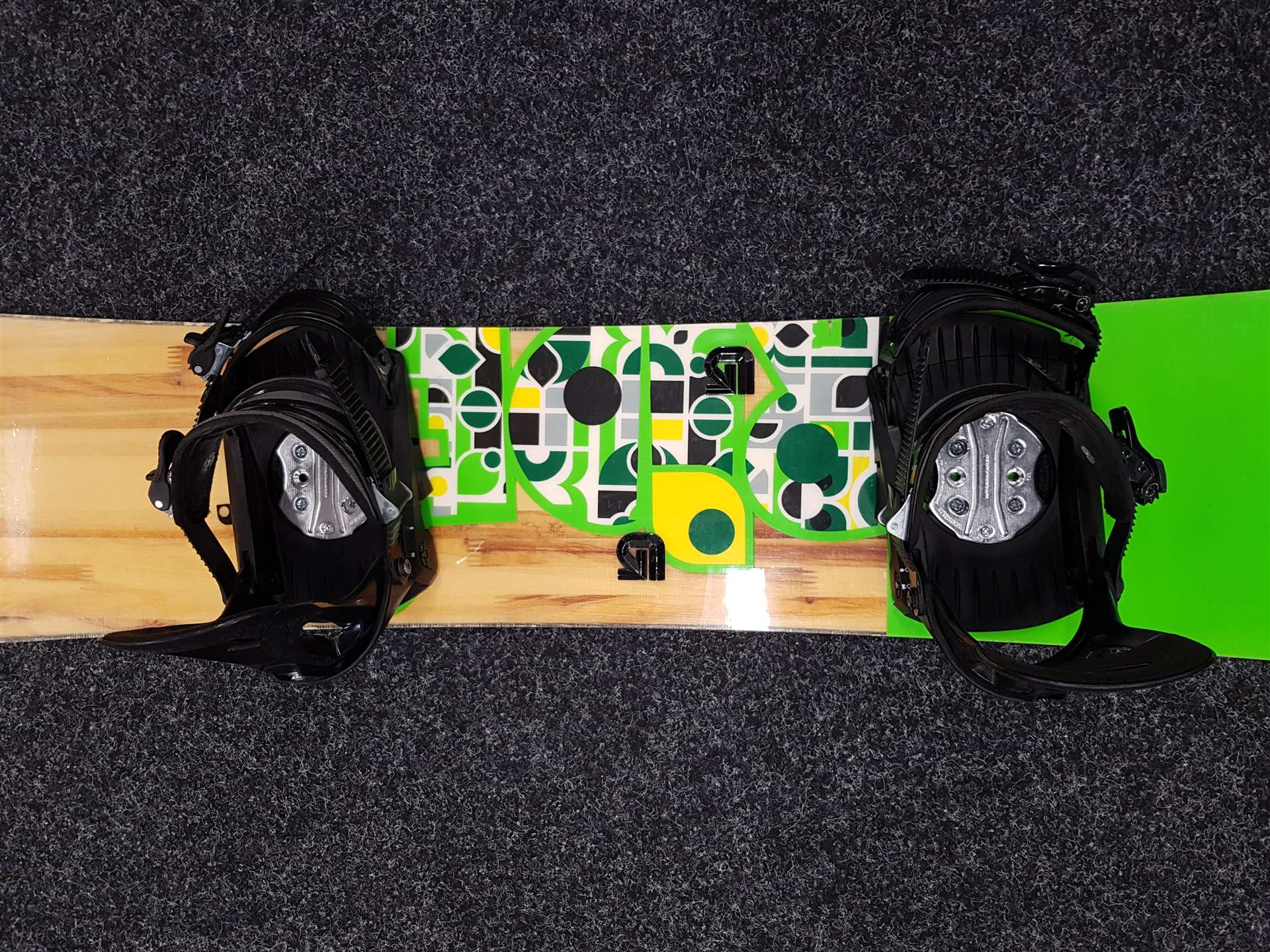 Gebrauchtes BURTON Ride Snowboard + Intercharger Bindungen Größe S/M