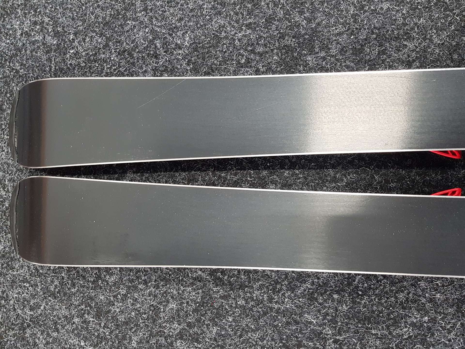 Gebrauchte Kinderski ATOMIC Redster J2 + Atomic 4.5 Bindungen