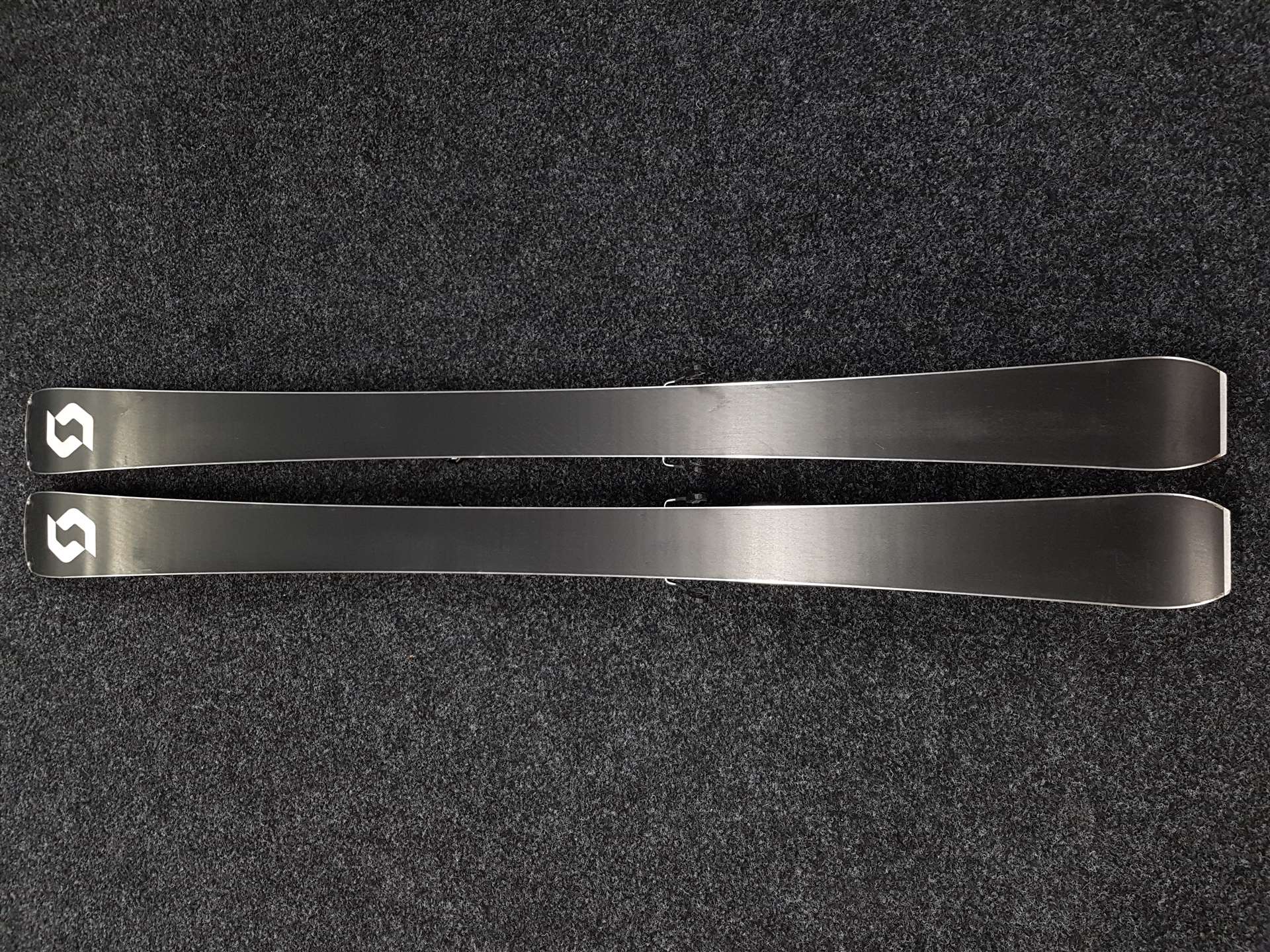 Skis SCOTT Slight 83 d'occasion + fixations Scott M10