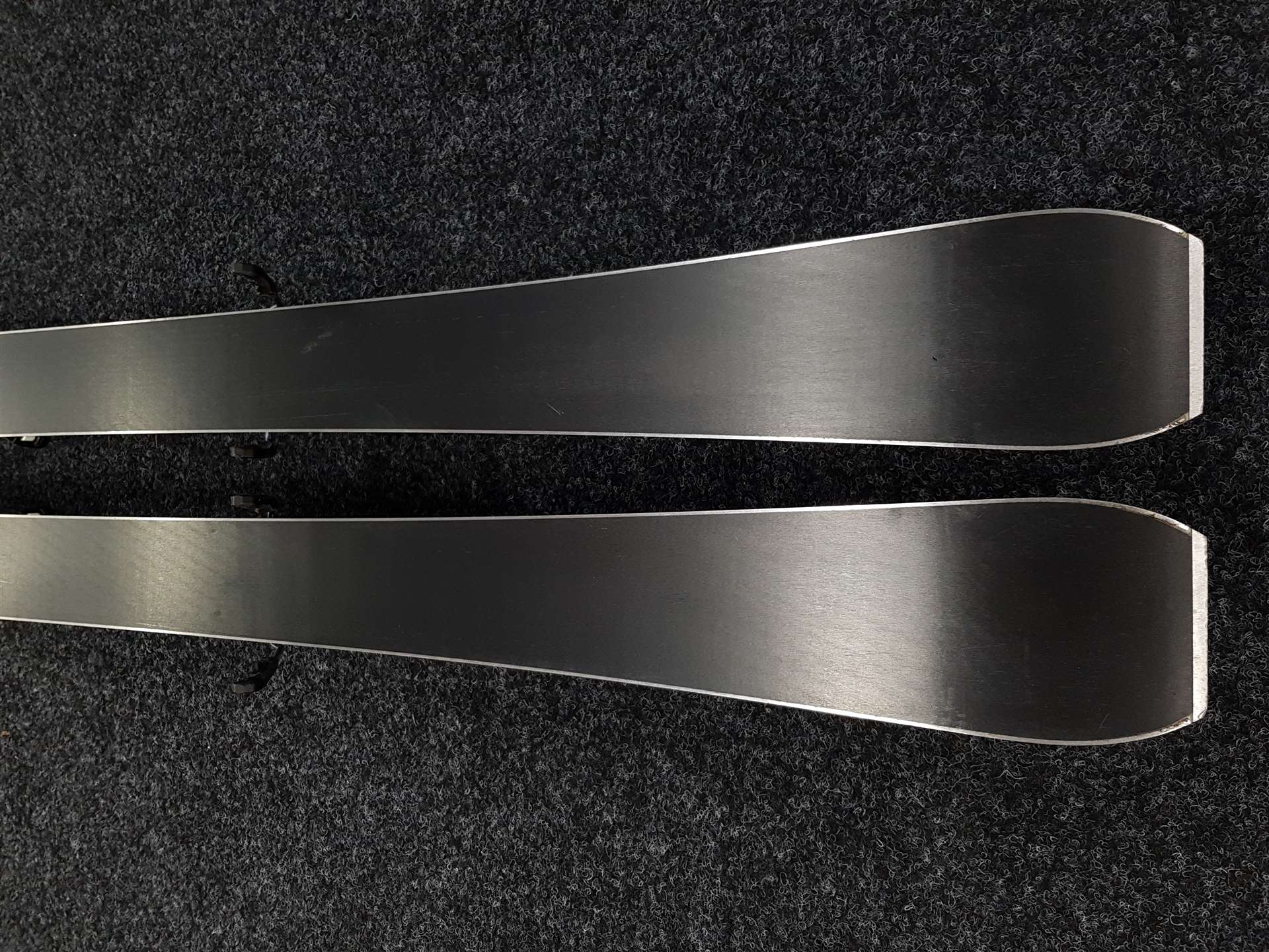 Skis SCOTT Slight 83 d'occasion + fixations Scott M10