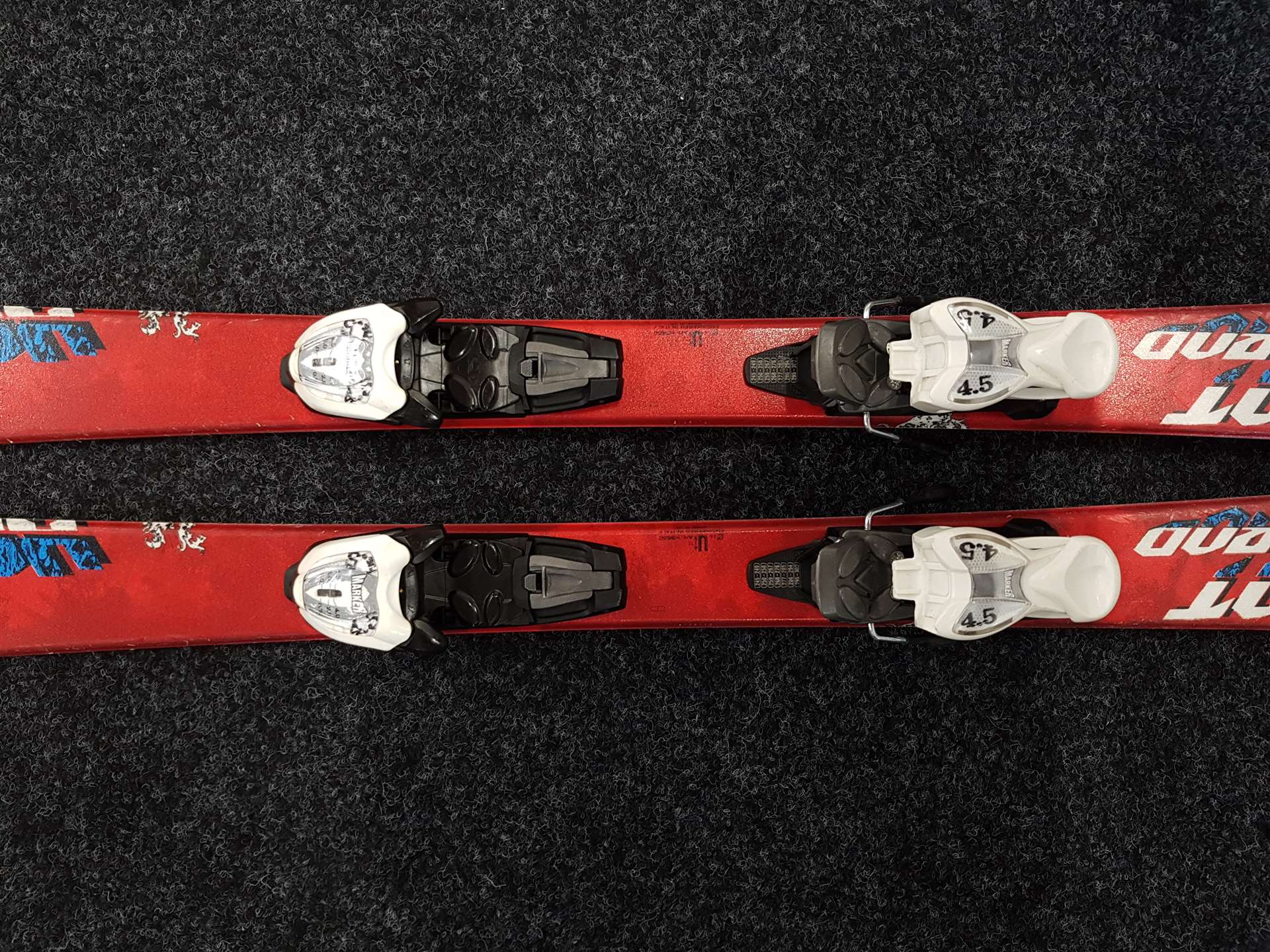 Esquís NORDICA Hotrod usados + fijaciones Marker 4.5