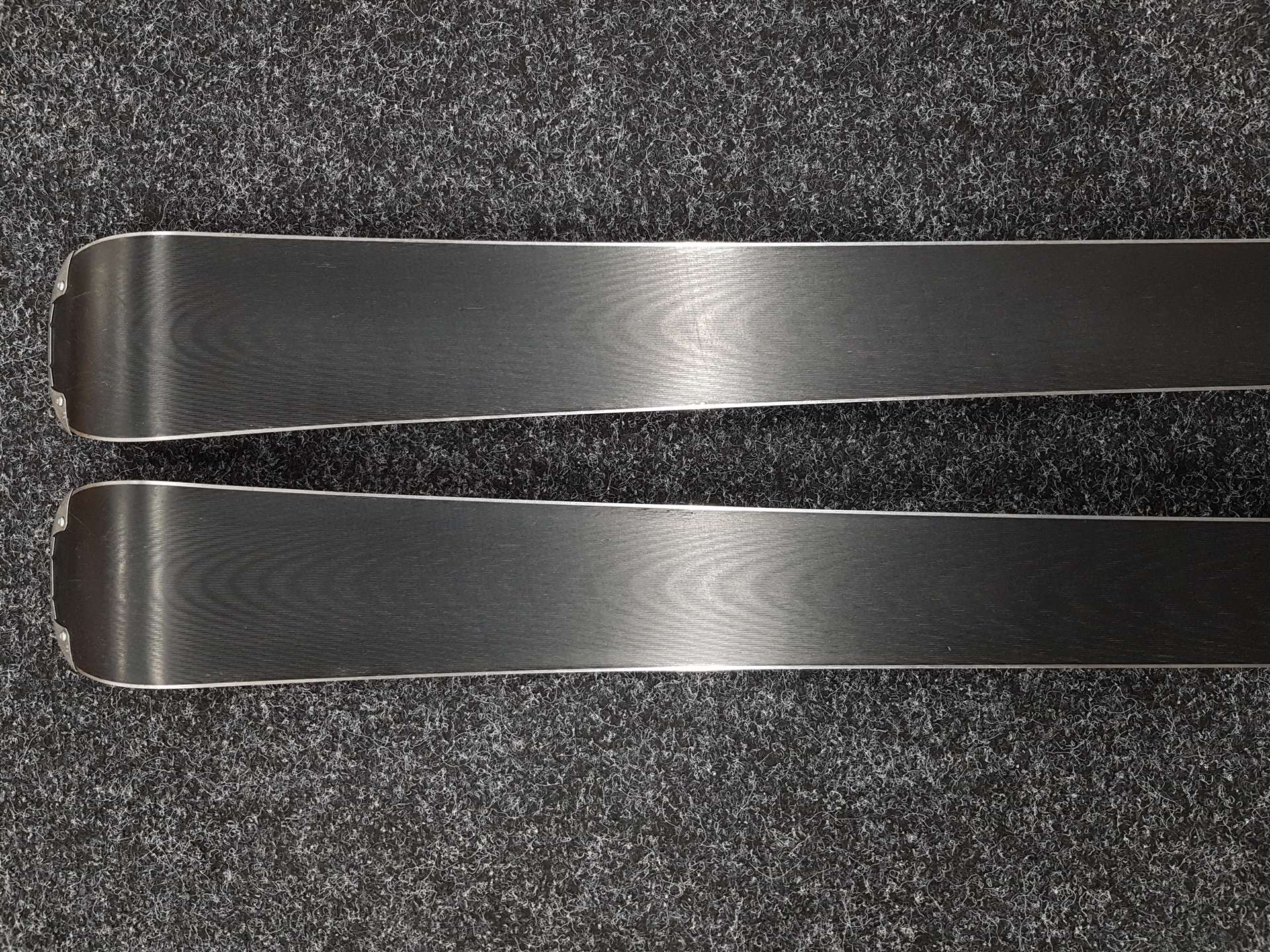 Gebrauchte Skier BLIZZARD WCR 72 + Bindungen Marker TLT 10