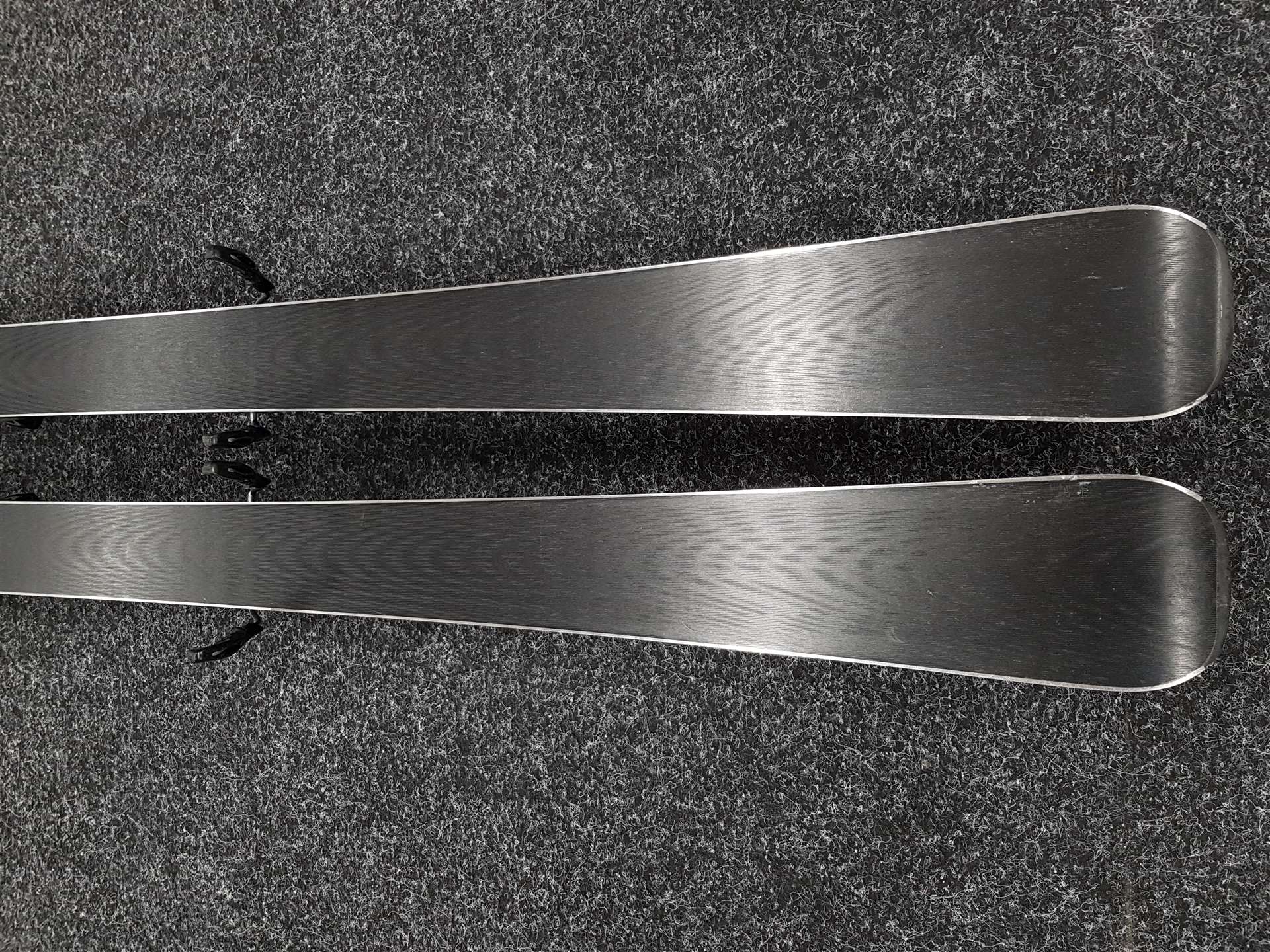 Gebrauchte Skier BLIZZARD WCR 72 + Bindungen Marker TLT 10