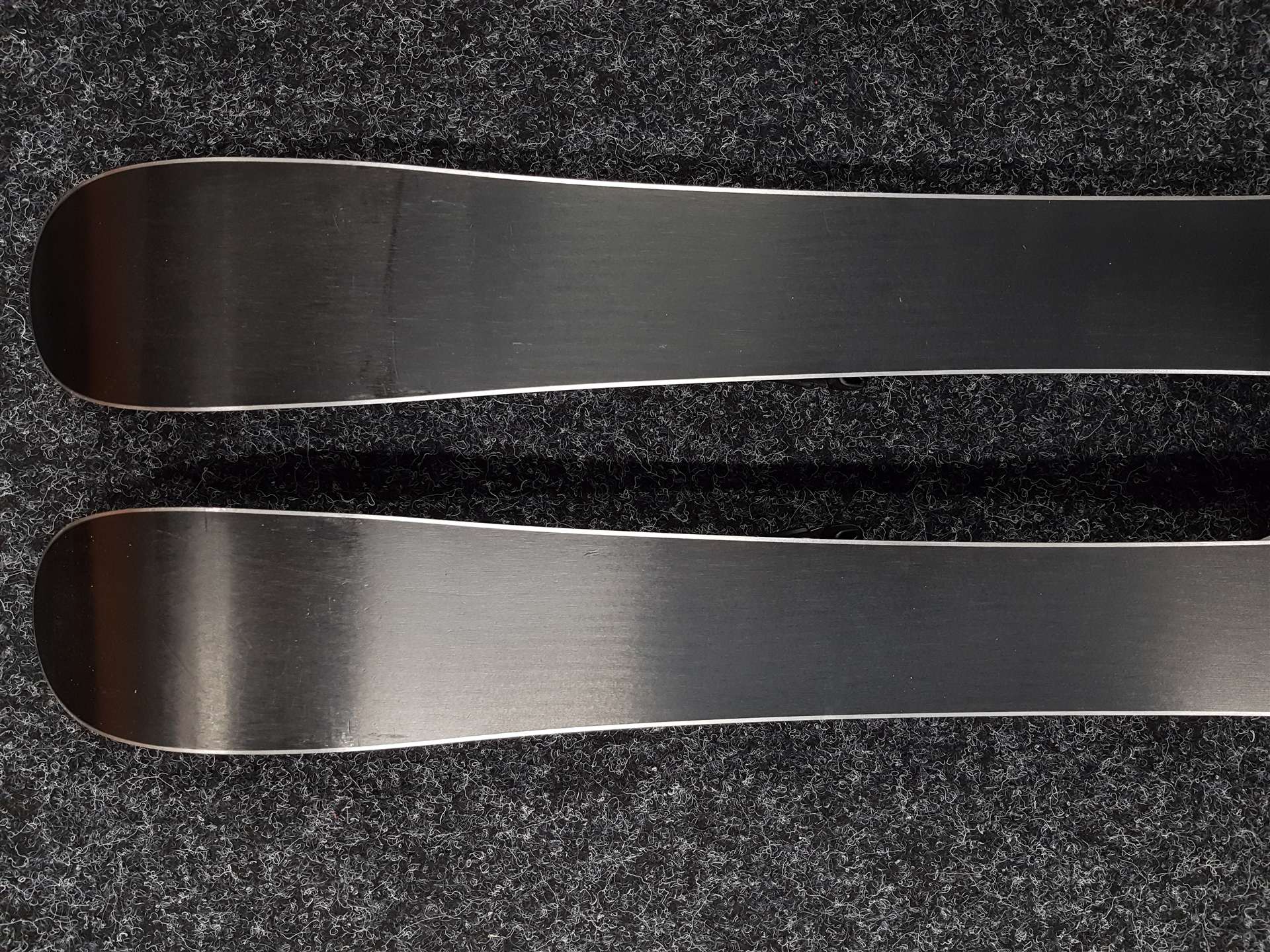 Skis enfants K2 Indy d'occasion + fixations Marker 4.5