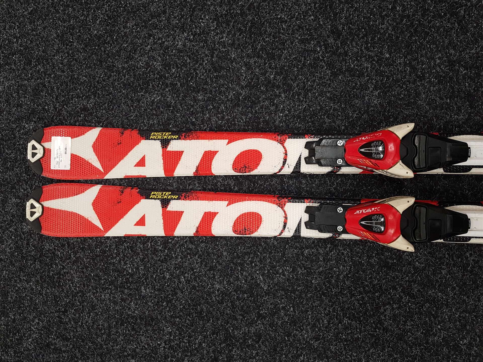 Gebrauchte ATOMIC Redster Kinderski + Atomic XTE 7 Bindungen