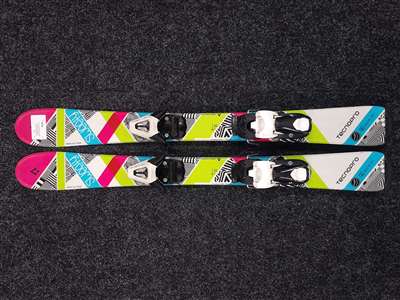 Esquís infantiles usados TECNOPRO Sweety + fijaciones Tecnopro TC 4.5