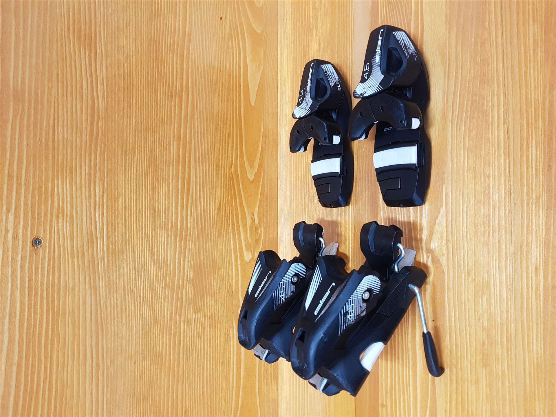 Używane wiązanie Elan 4,5 (DIN 4,5)